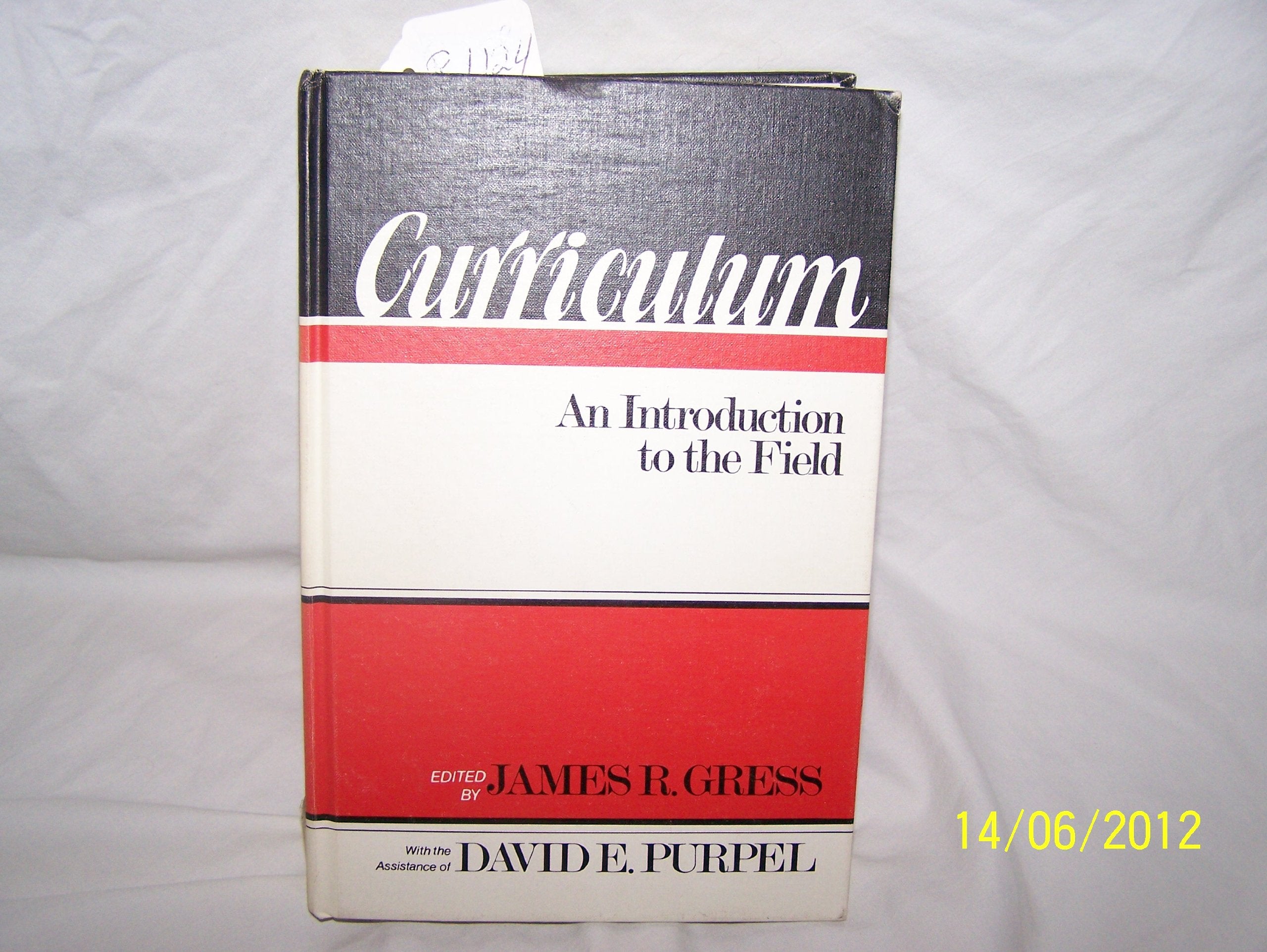 Curriculum: An introduction to the field,Used