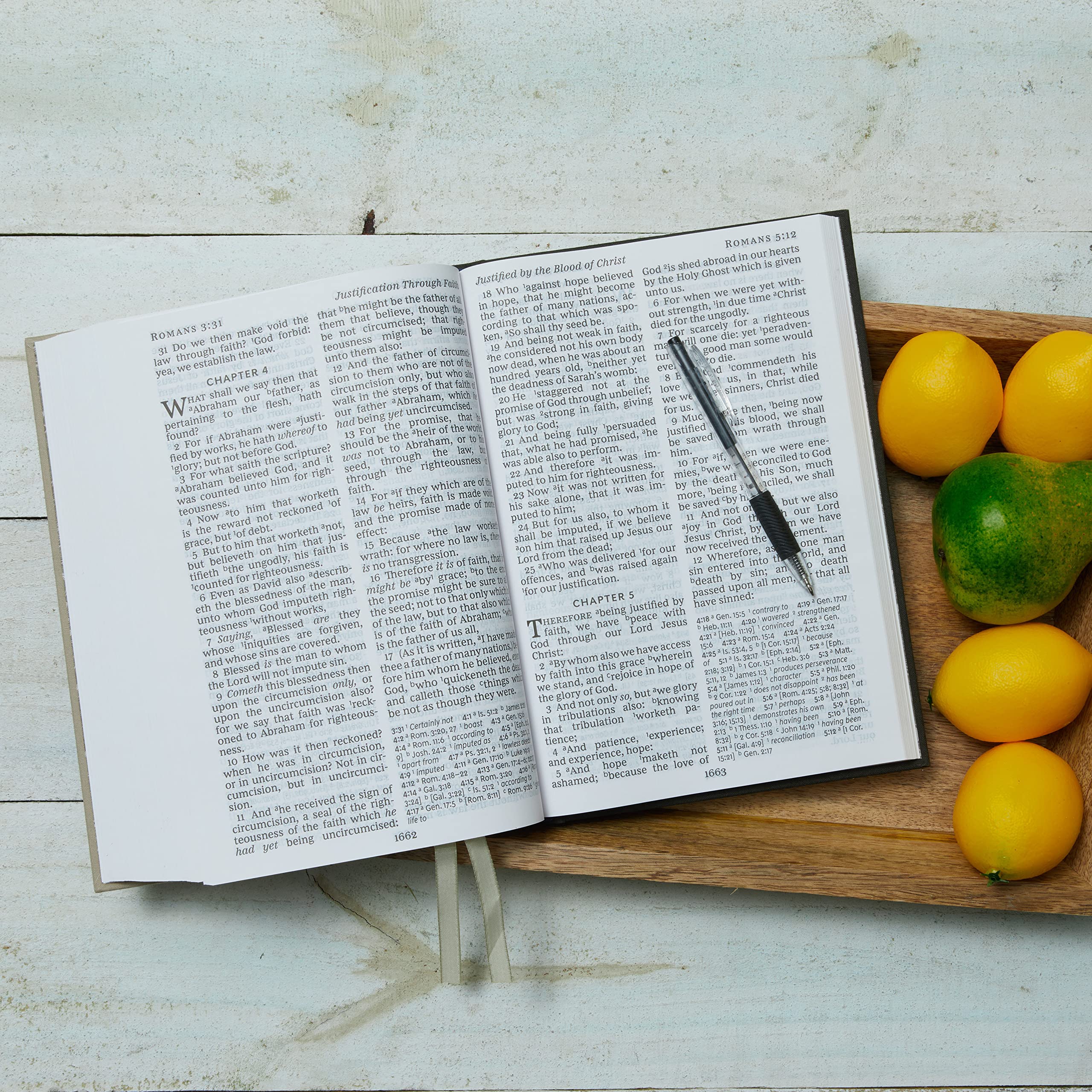 KJV Holy Bible: Super Giant Print with 43,000 Cross References, Green/Tan Hardcover, Red Letter, Comfort Print: King James Versi,Used