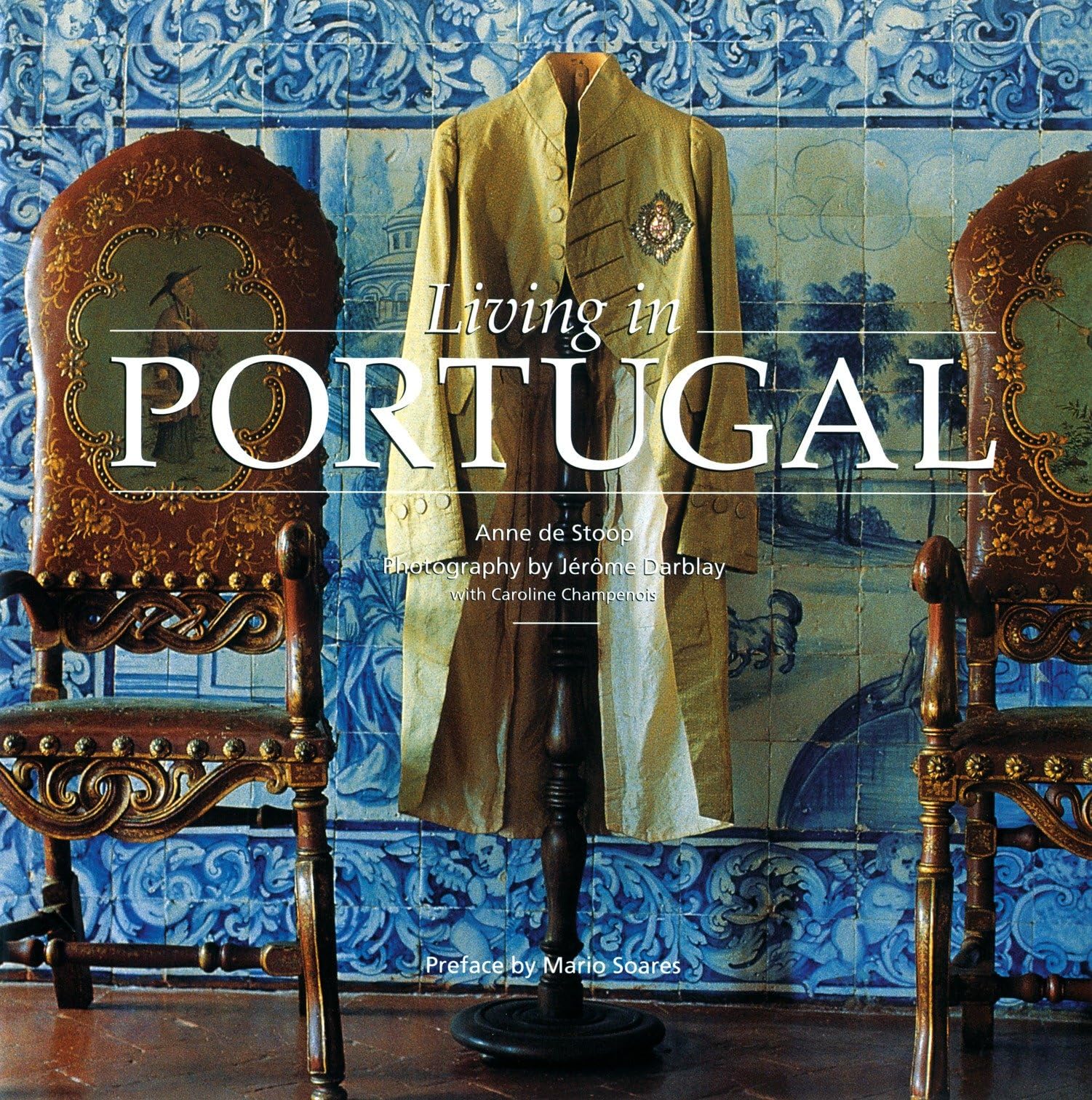 Living in Portugal (Living in ... Series),New