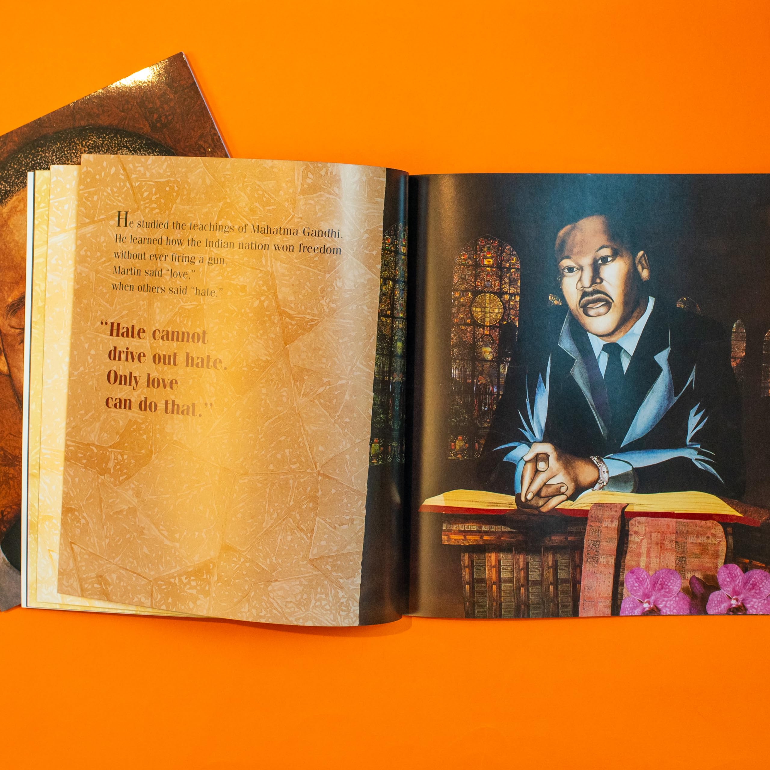 Martin'S Big Words: The Life Of Dr. Martin Luther King, Jr. (Caldecott Honor Book) (A Big Words Book, 1)