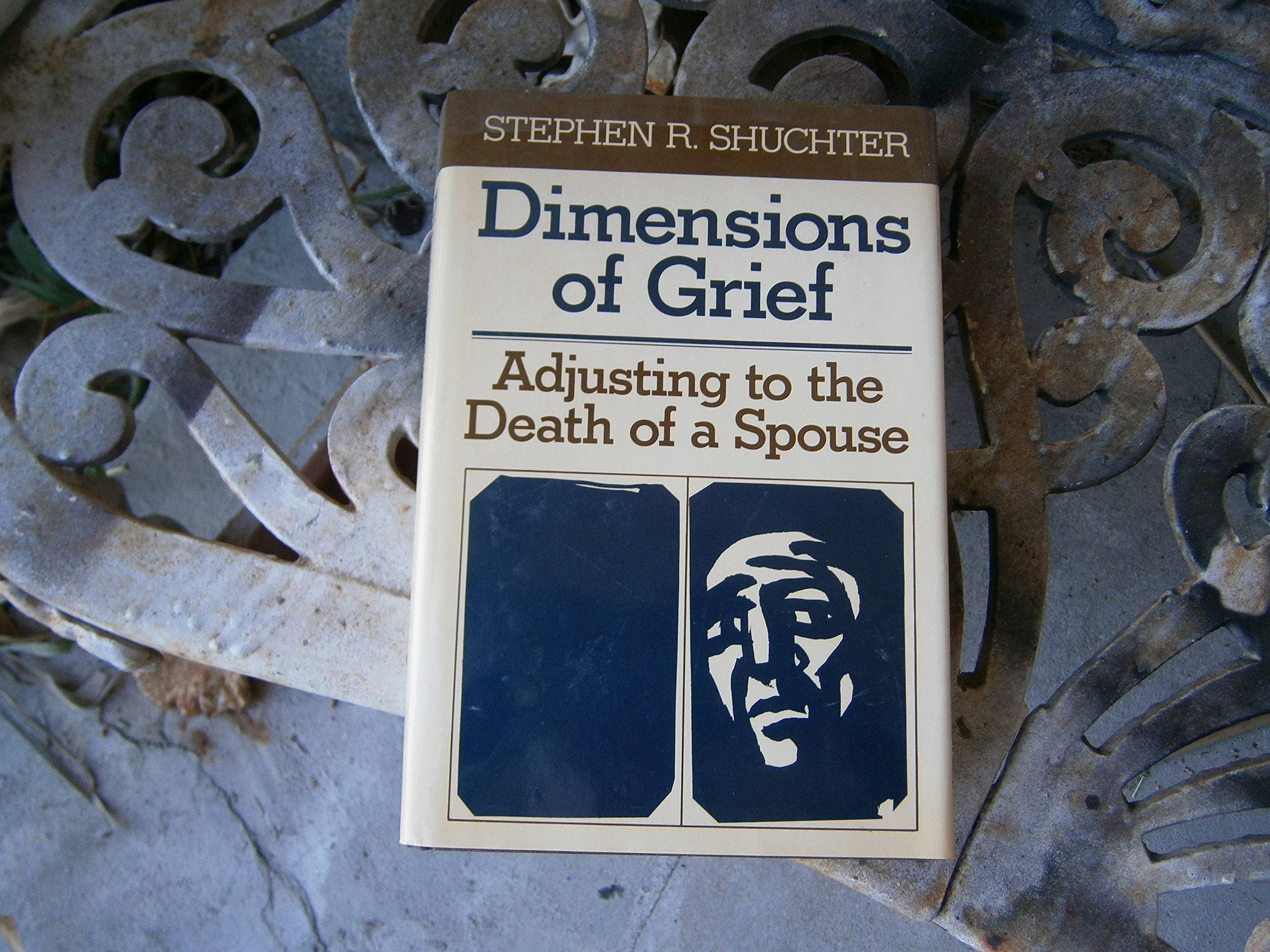 Dimensions of Grief (JOSSEY BASS SOCIAL AND BEHAVIORAL SCIENCE SERIES),Used