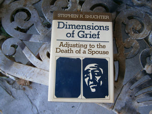 Dimensions of Grief (JOSSEY BASS SOCIAL AND BEHAVIORAL SCIENCE SERIES),Used