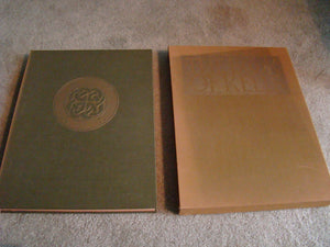 The Book Of Kells: Reproductions From The Manuscript In Trinity College, Dublin (Slipcased)
