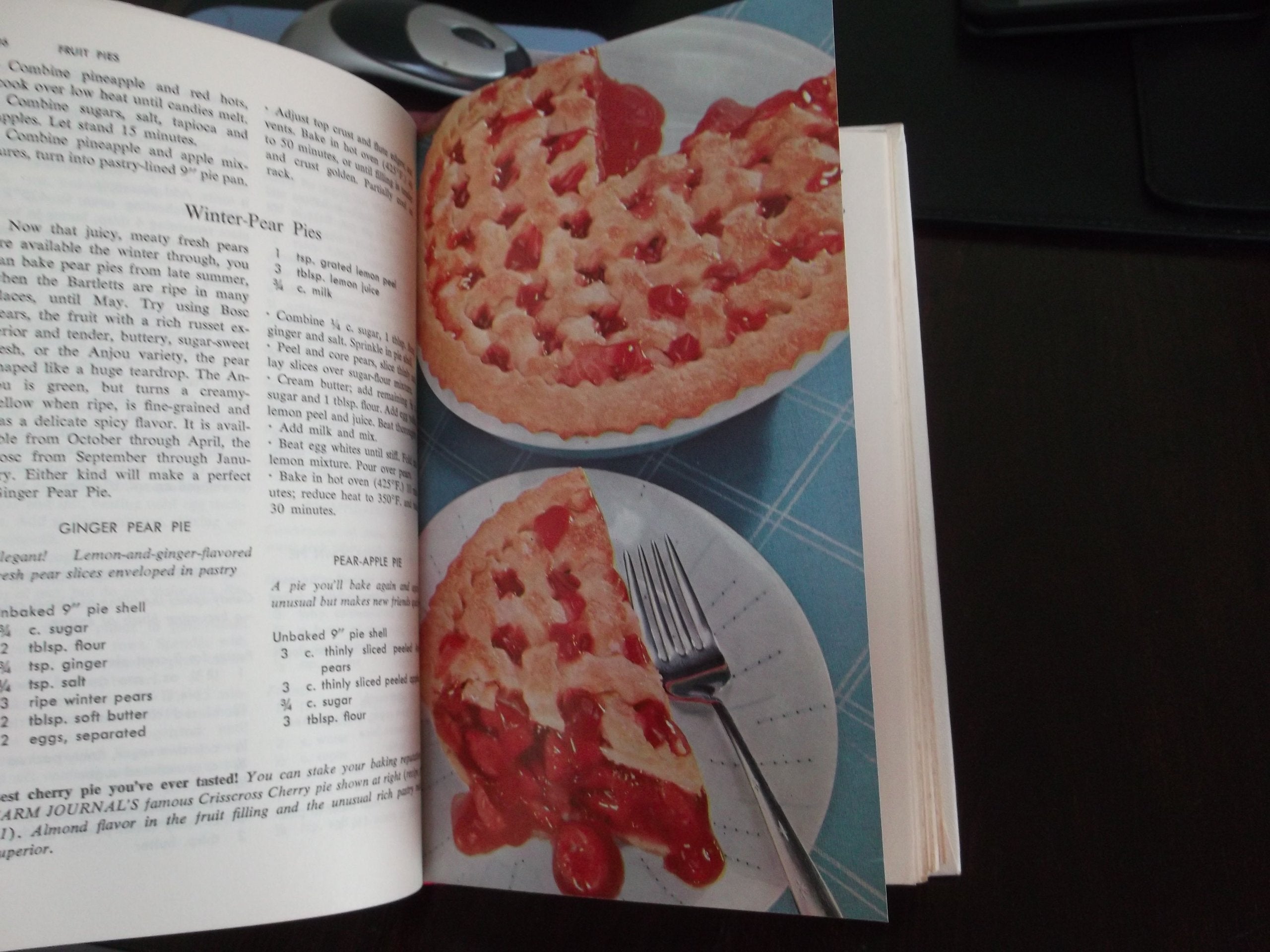 Farm Journal's Complete PIE cookbook: 700 Best Dessert and MainDish Pies in the Country,Used