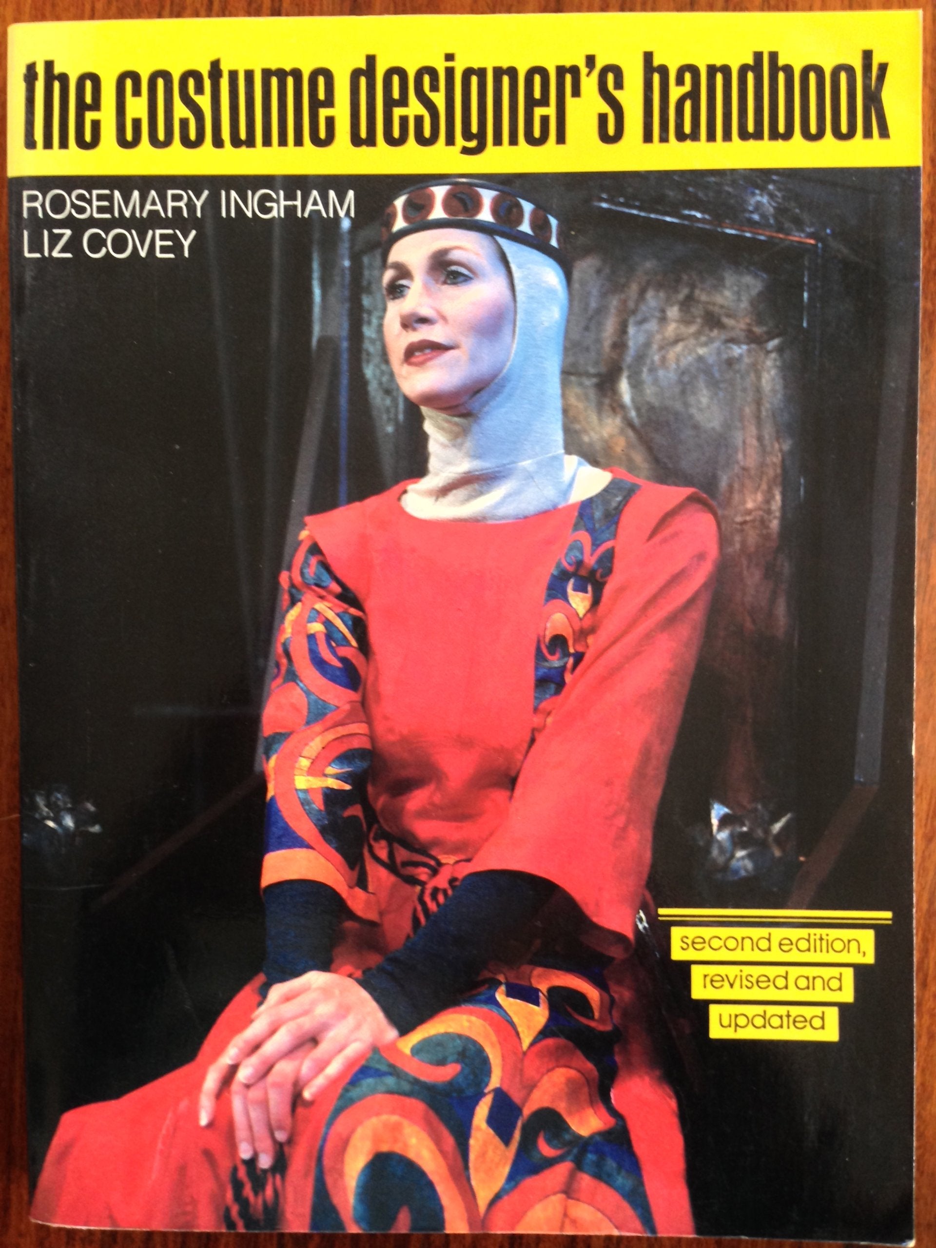 Costume Designer's Handbook: A Complete Guide for Amateur and Professional Costume Designers,Used