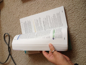 Elementary Statistics: A Step By Step Approacha Brief Version, 6Th Edition (With Data Cd),Used