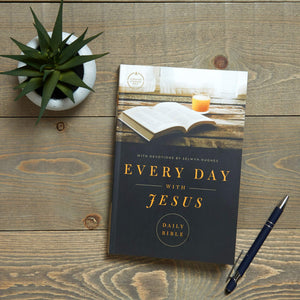 CSB Every Day with Jesus Daily Bible, Trade Paper Edition, Black Letter, 365 Days, One Year, Reading Plan, Devotonals, EasytoR,New