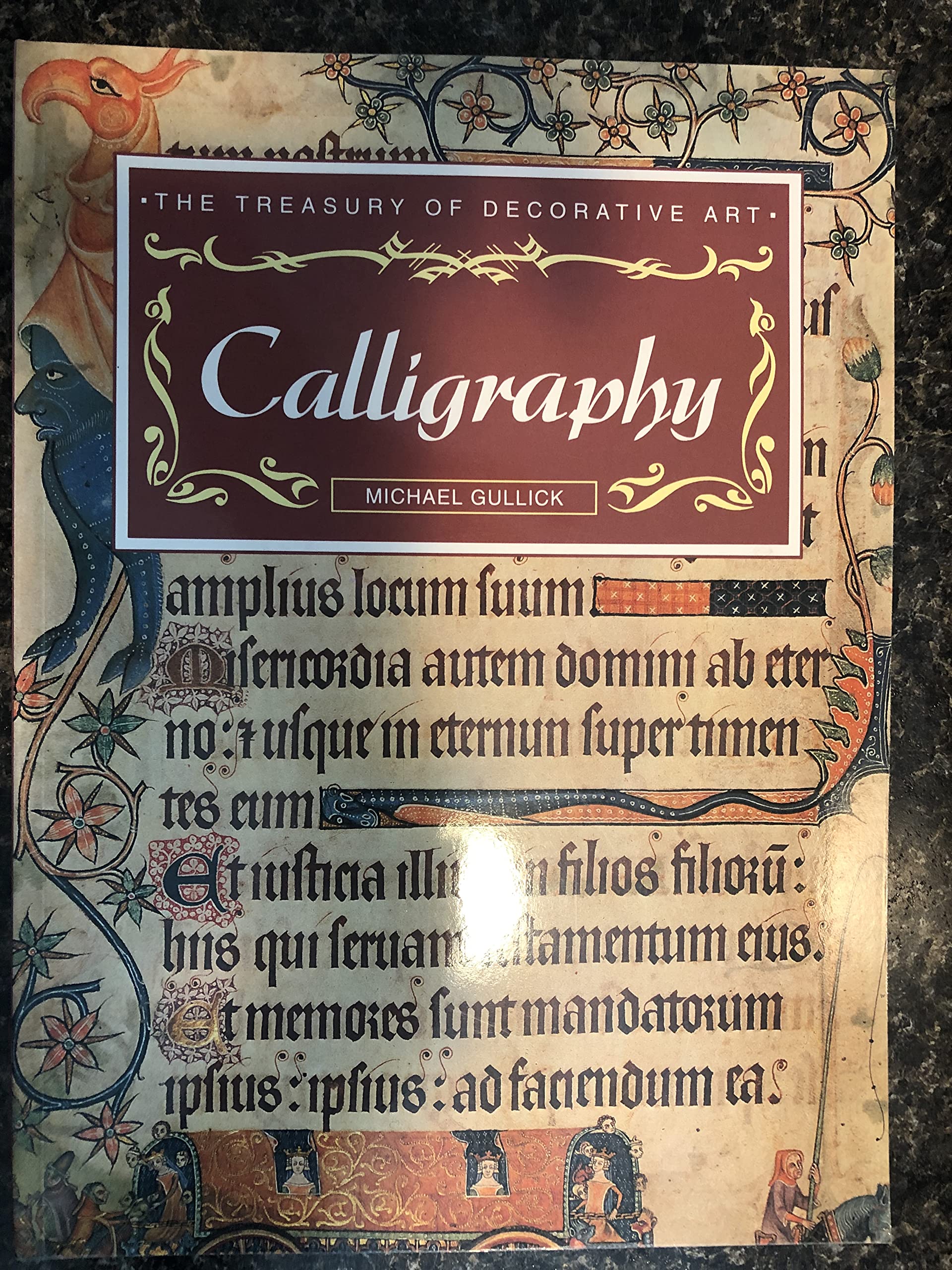 Calligraphy: The Treasury of Decorative Art,Used
