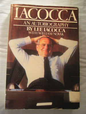Iacocca: An Autobiography (Thorndike Press Large Print Paperback Series),Used