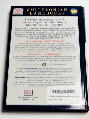 Smithsonian Handbooks: Mushrooms,New