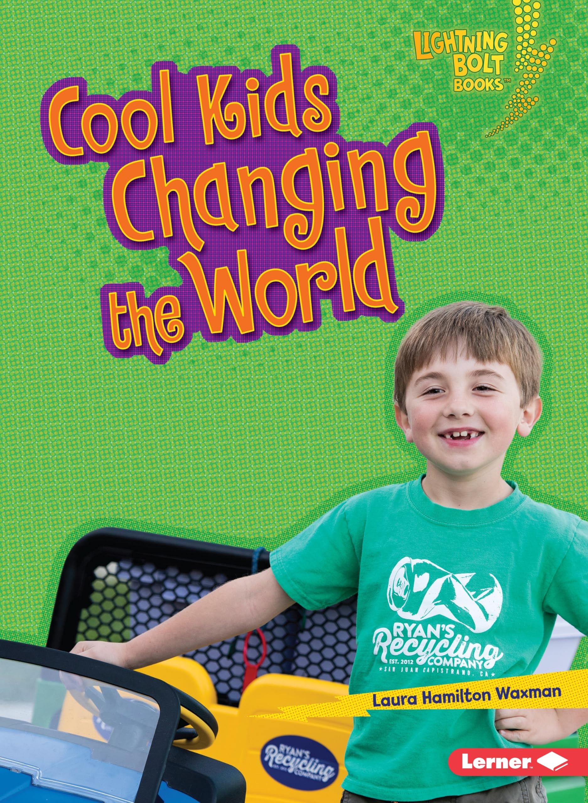 Cool Kids Changing the World (Lightning Bolt Books   Kids in Charge!),Used