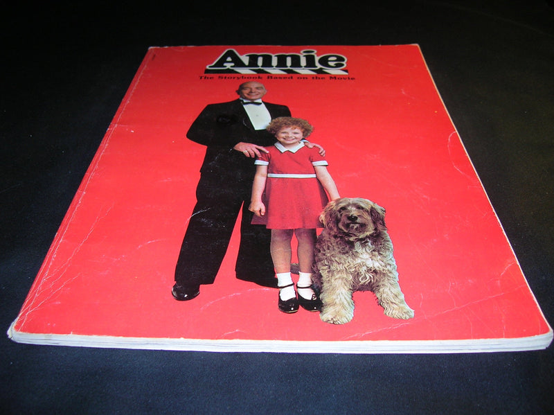 Annie: The Storybook Based On The Movie,Used