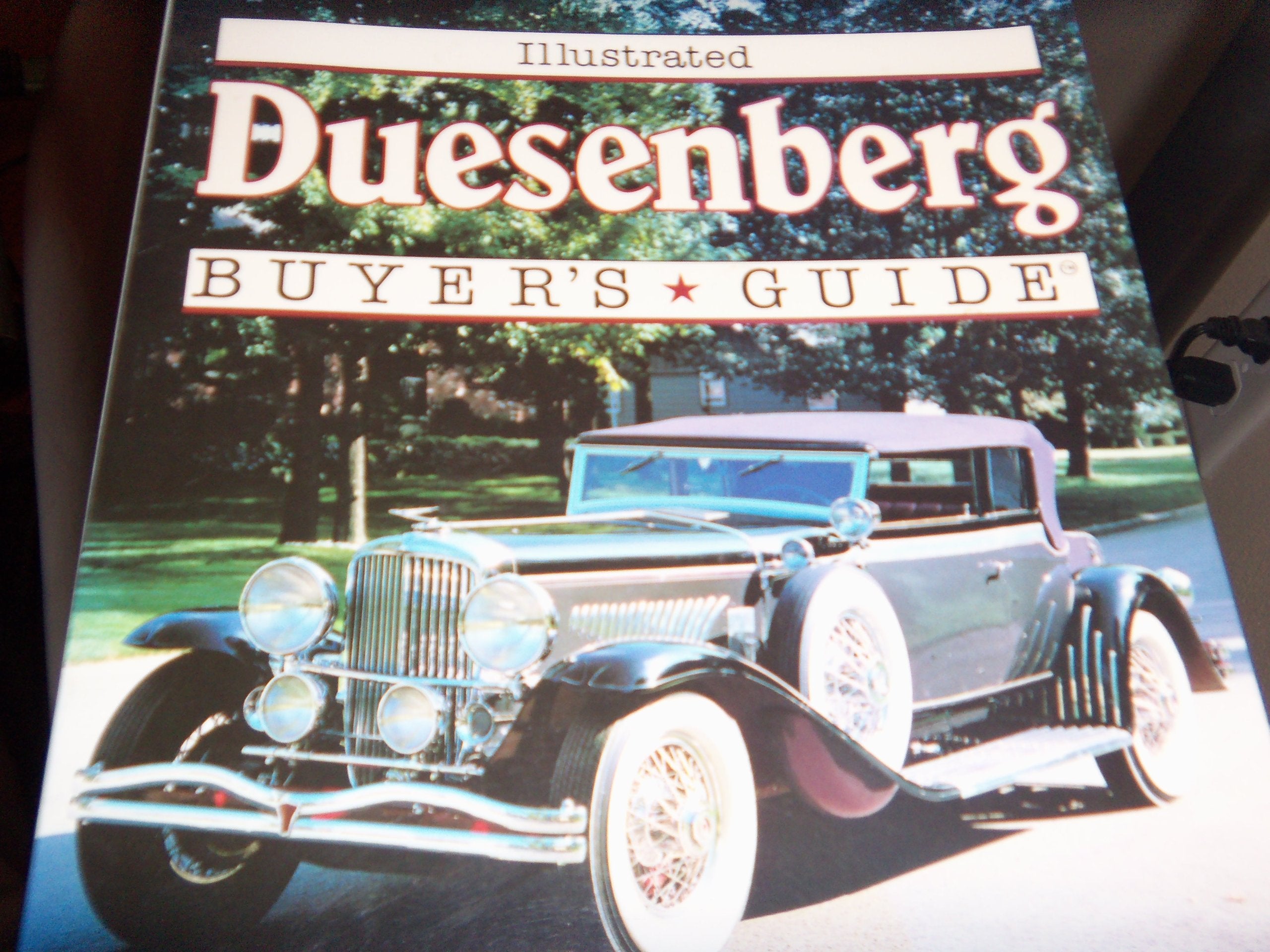 Illustrated Duesenberg Buyer's Guide (Illustrated Buyer's Guide),Used