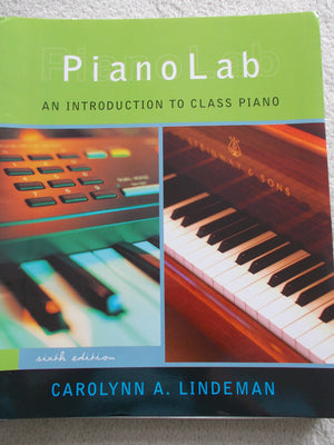 PianoLab: An Introduction to Class Piano (with Keyboard for Piano & Guitar and CD),New