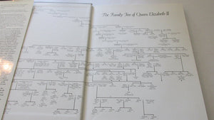 The Queen's Jewels: The Personal Collection of Elizabeth II,New