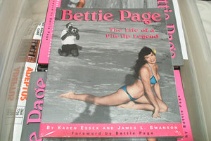 Bettie Page: The Life of a PinUp Legend,Used