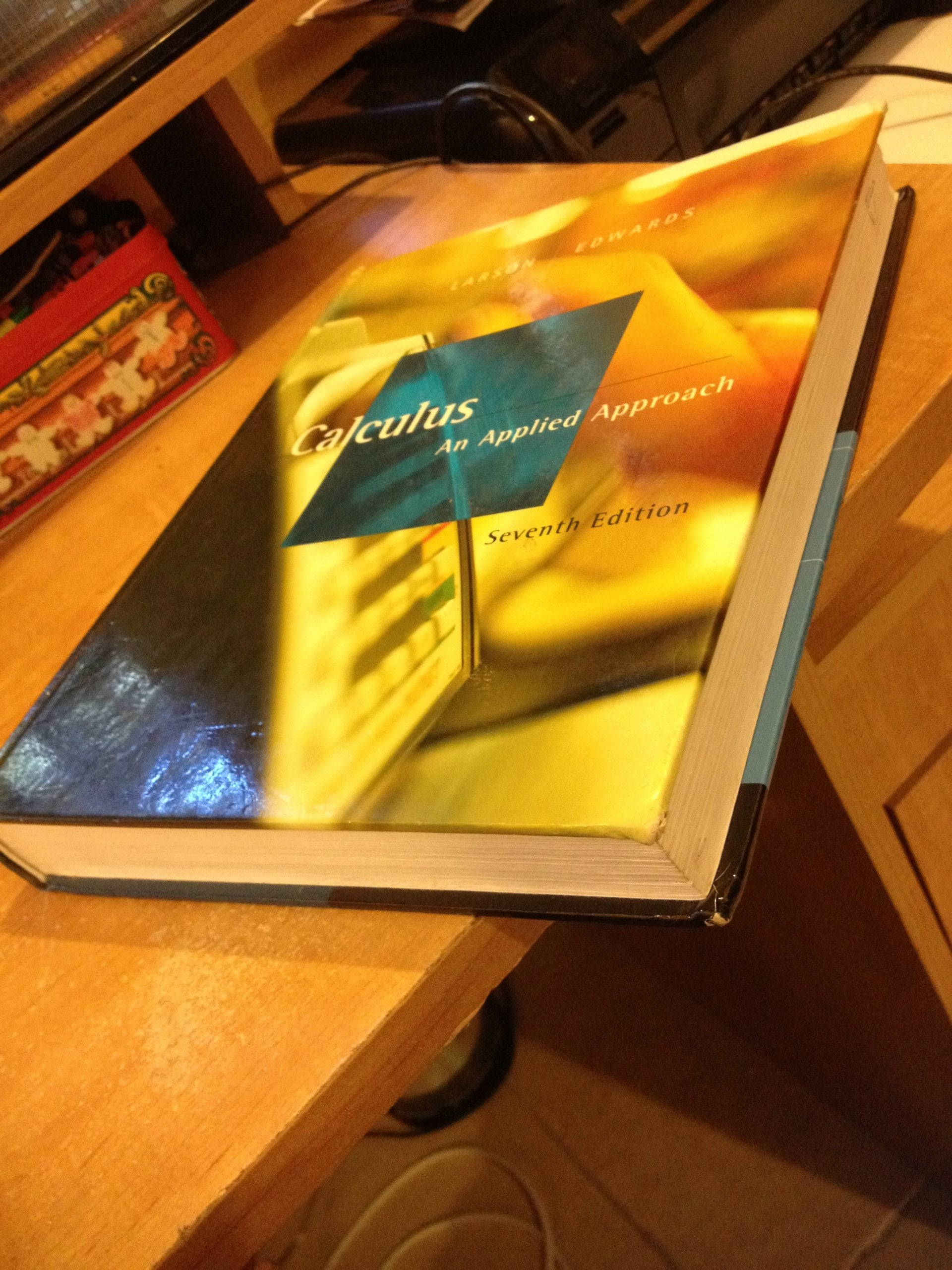 Calculus: An Applied Approach,New