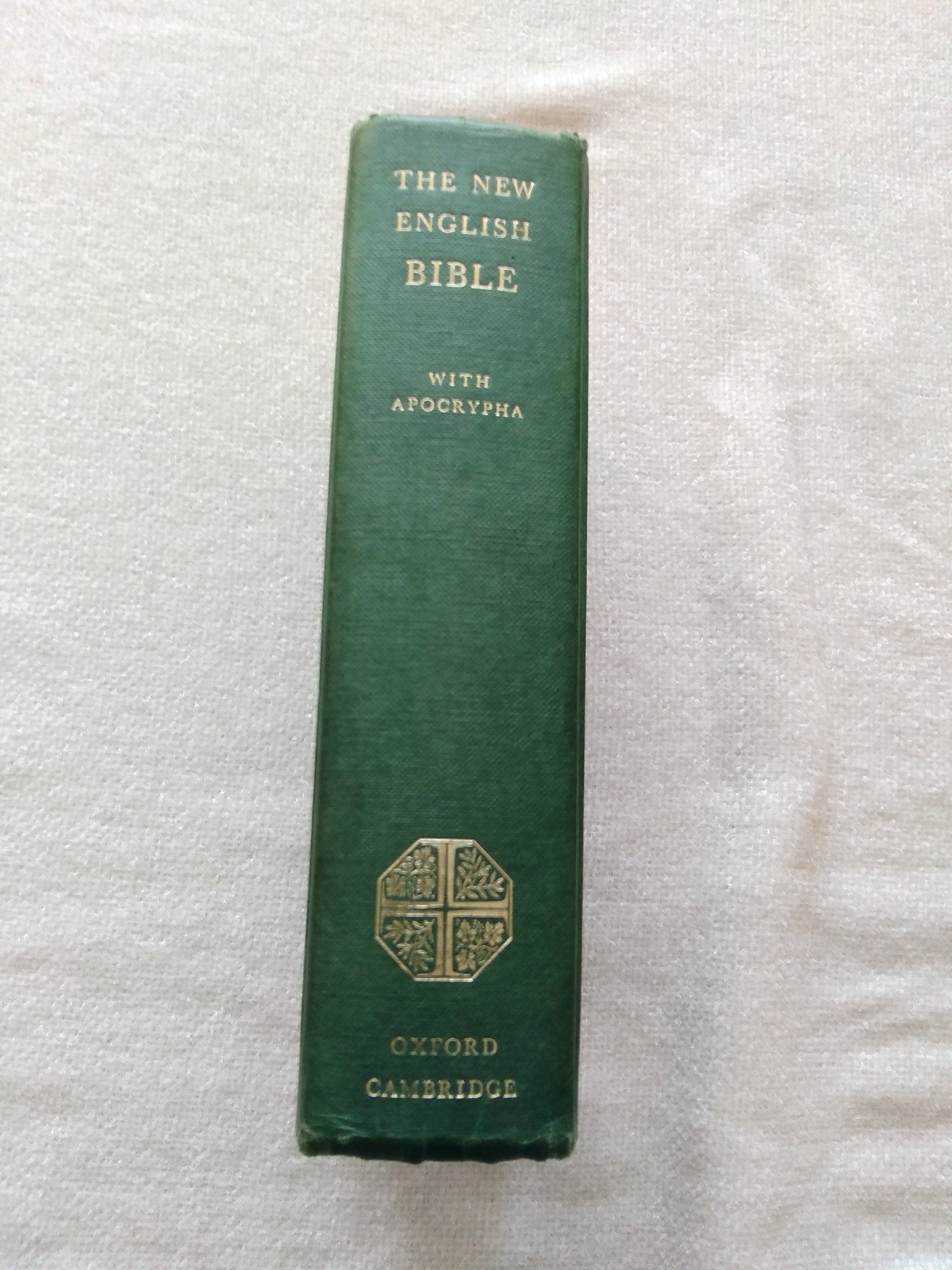 The New English Bible, the Apocrypha, Oxford University Press, 1970,Used