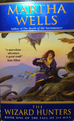 The Wizard Hunters (The Fall of IleRien, Book 1),Used