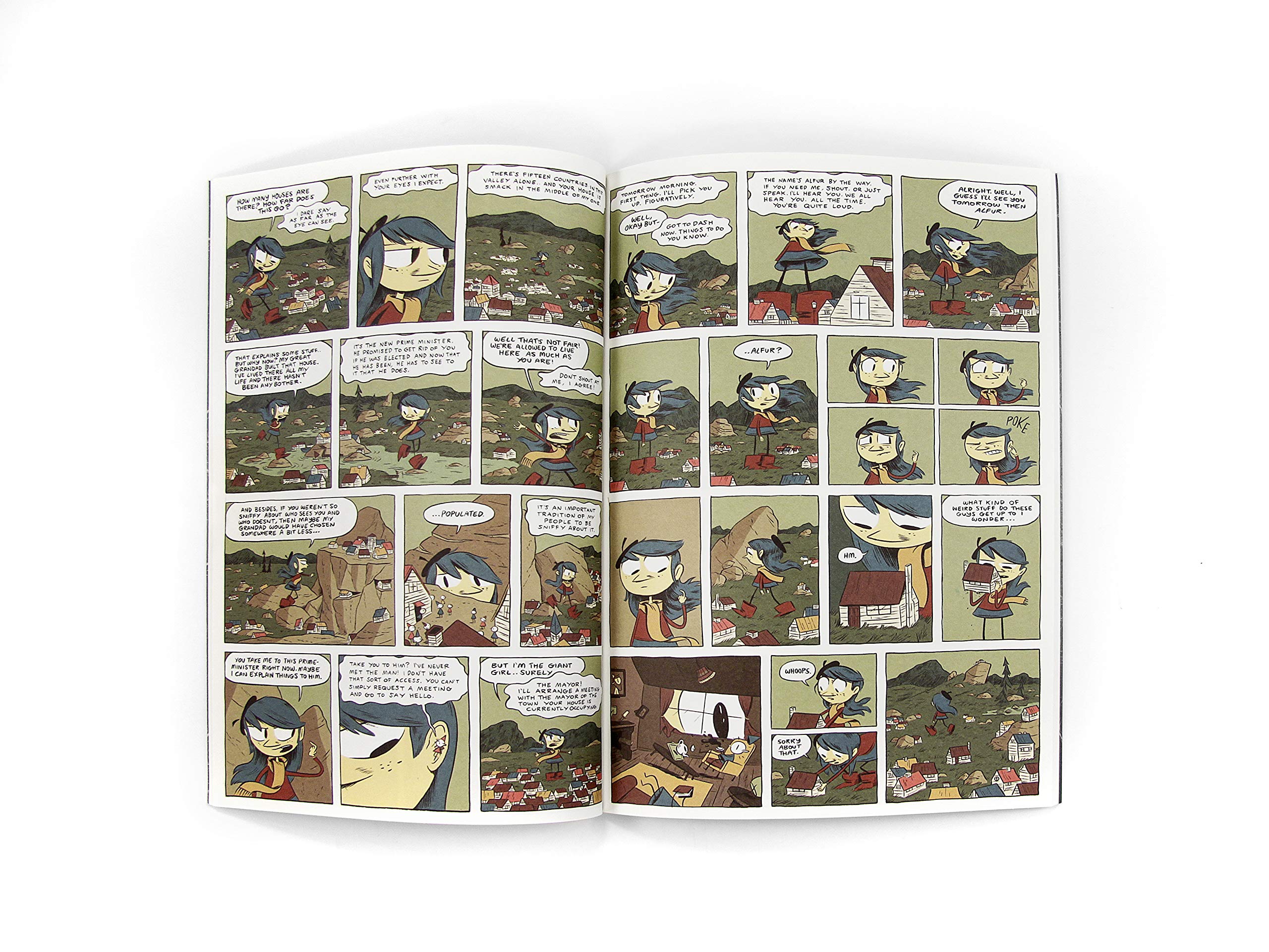 Hilda and the Midnight Giant: Hilda Book 2 (Hildafolk),Used
