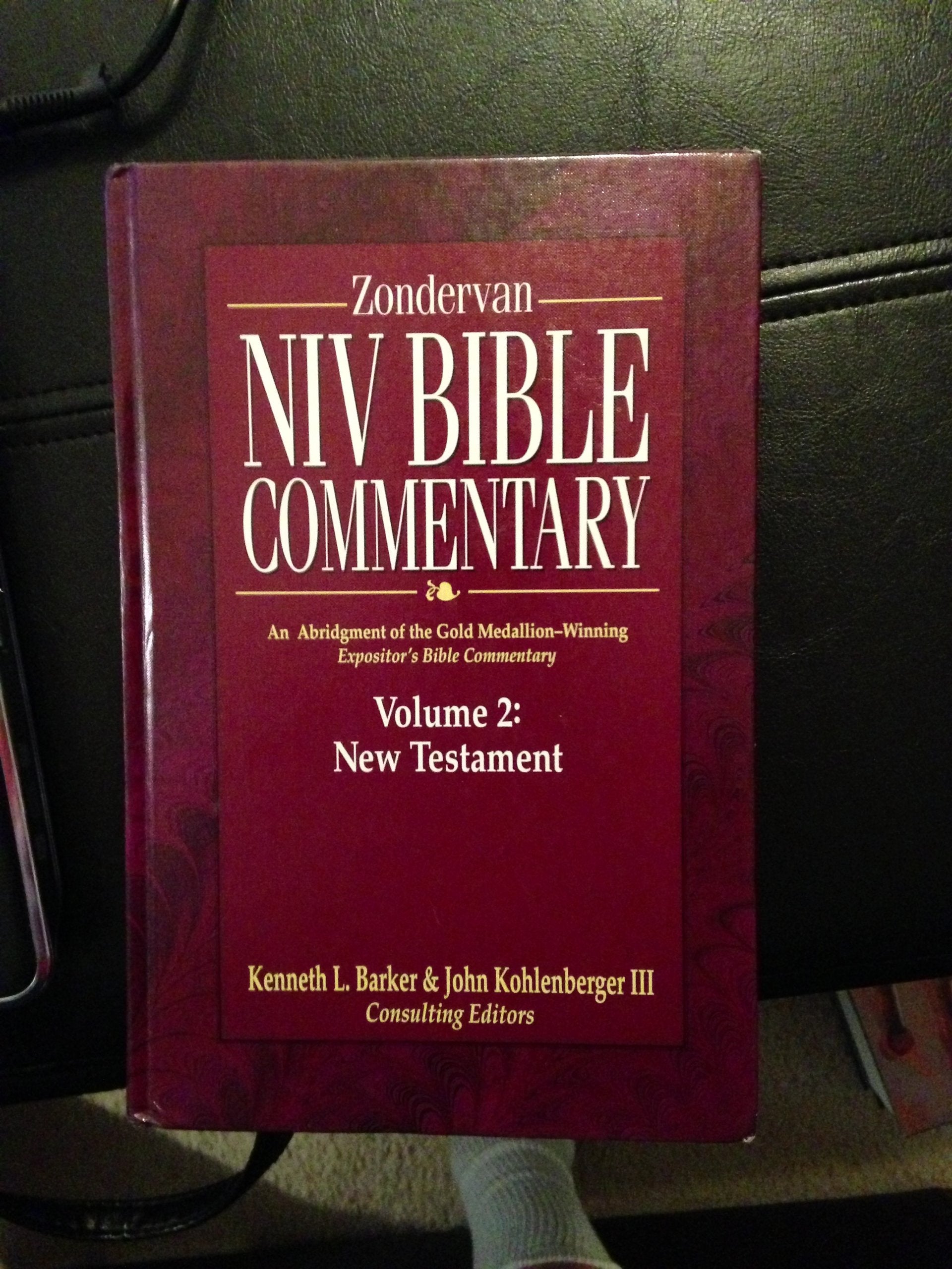 Zondervan NIV Bible Commentary, Volume 2: New Testament (Premier Reference Series, an Abridgment of The Expositors Bible Comment,Used