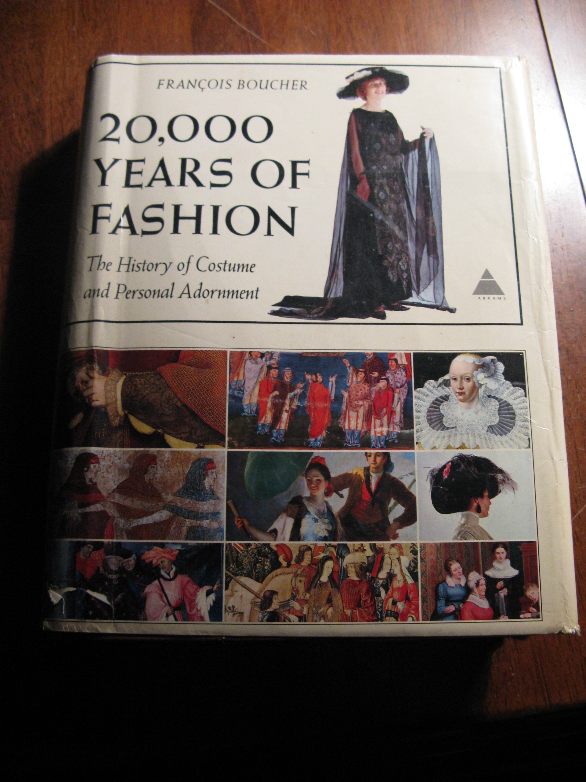 20,000 Years of Fashion: The History of Costume and Personal Adornment,Used