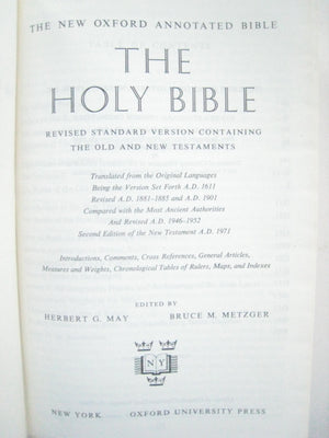 The New Oxford Annotated Bible, Revised Standard Version, Expanded Edition (Hardcover 8900),Used