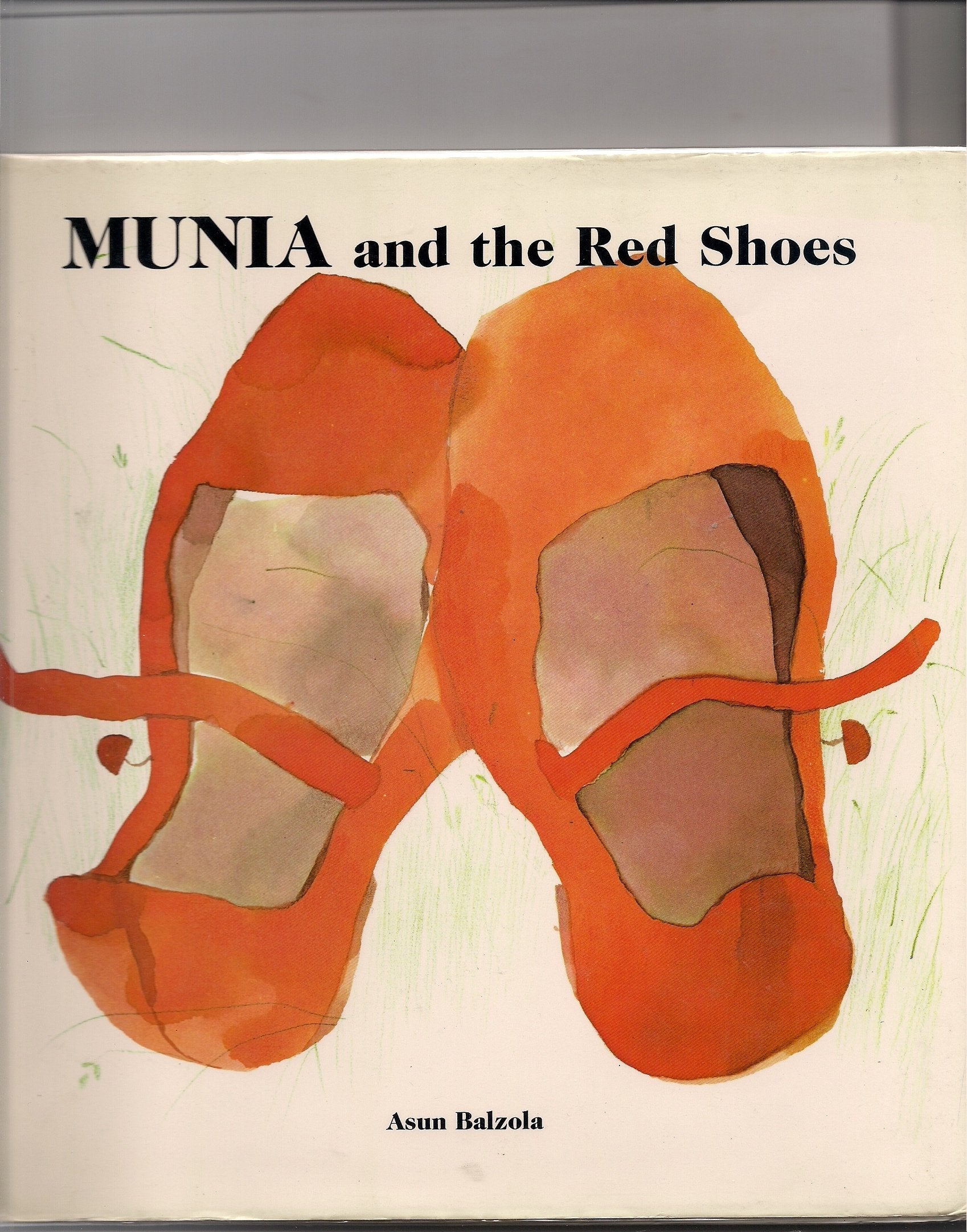 Munia and the Red Shoes (Cambridge Books for Children),Used