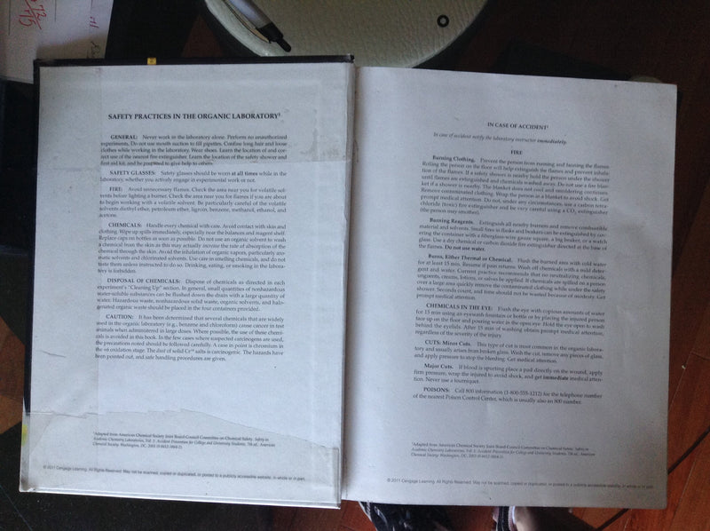 Macroscale and Microscale Organic Experiments (Available Titles CourseMate),Used