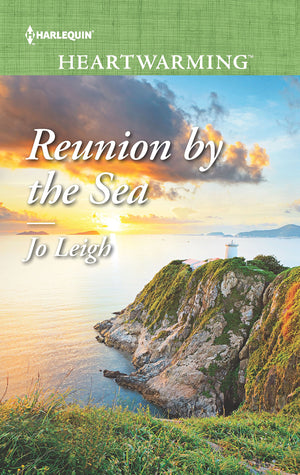 Reunion by the Sea (Harlequin Heartwarming),Used