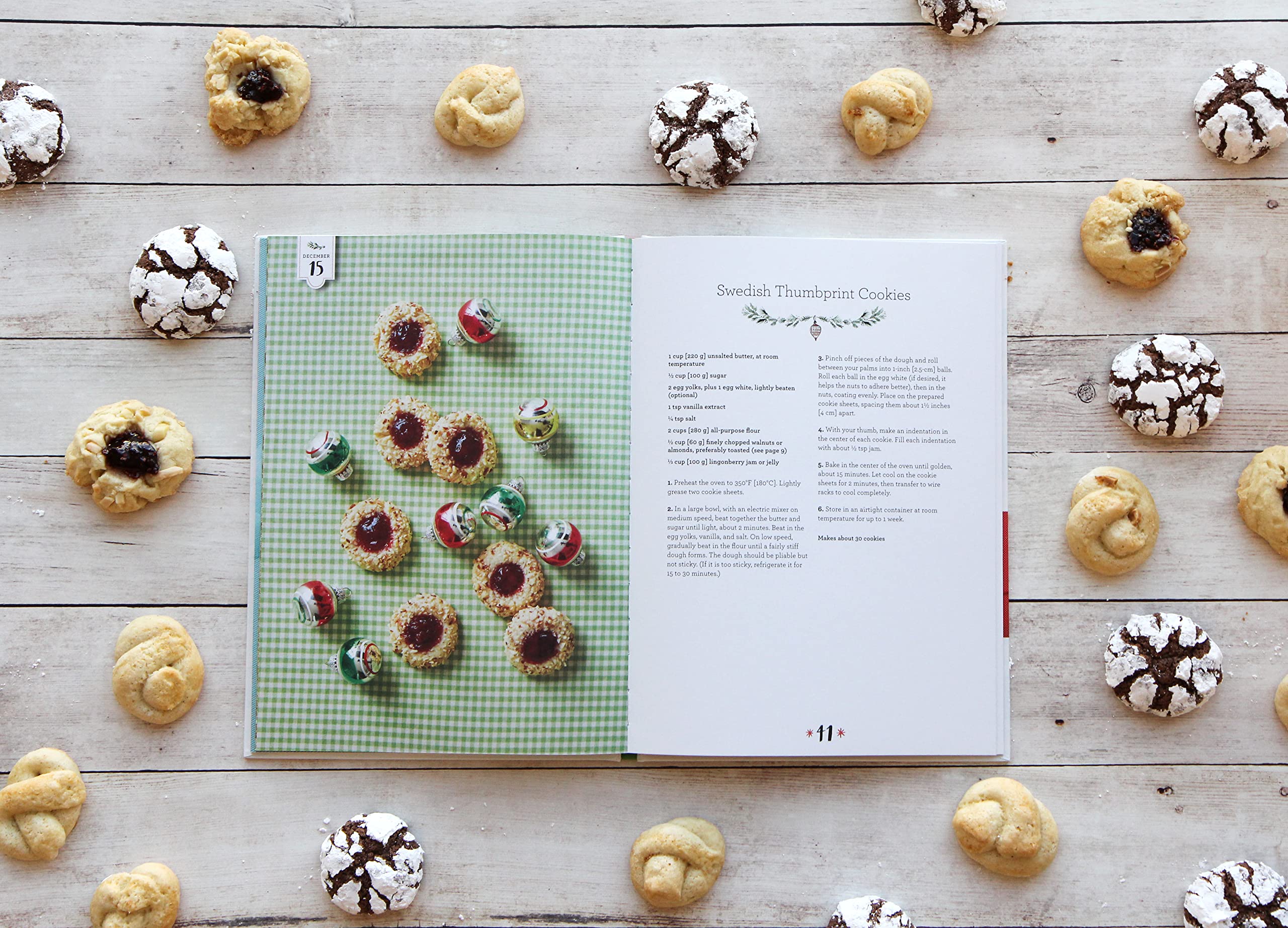 Cookie Advent Cookbook: With 24 Festive Recipes