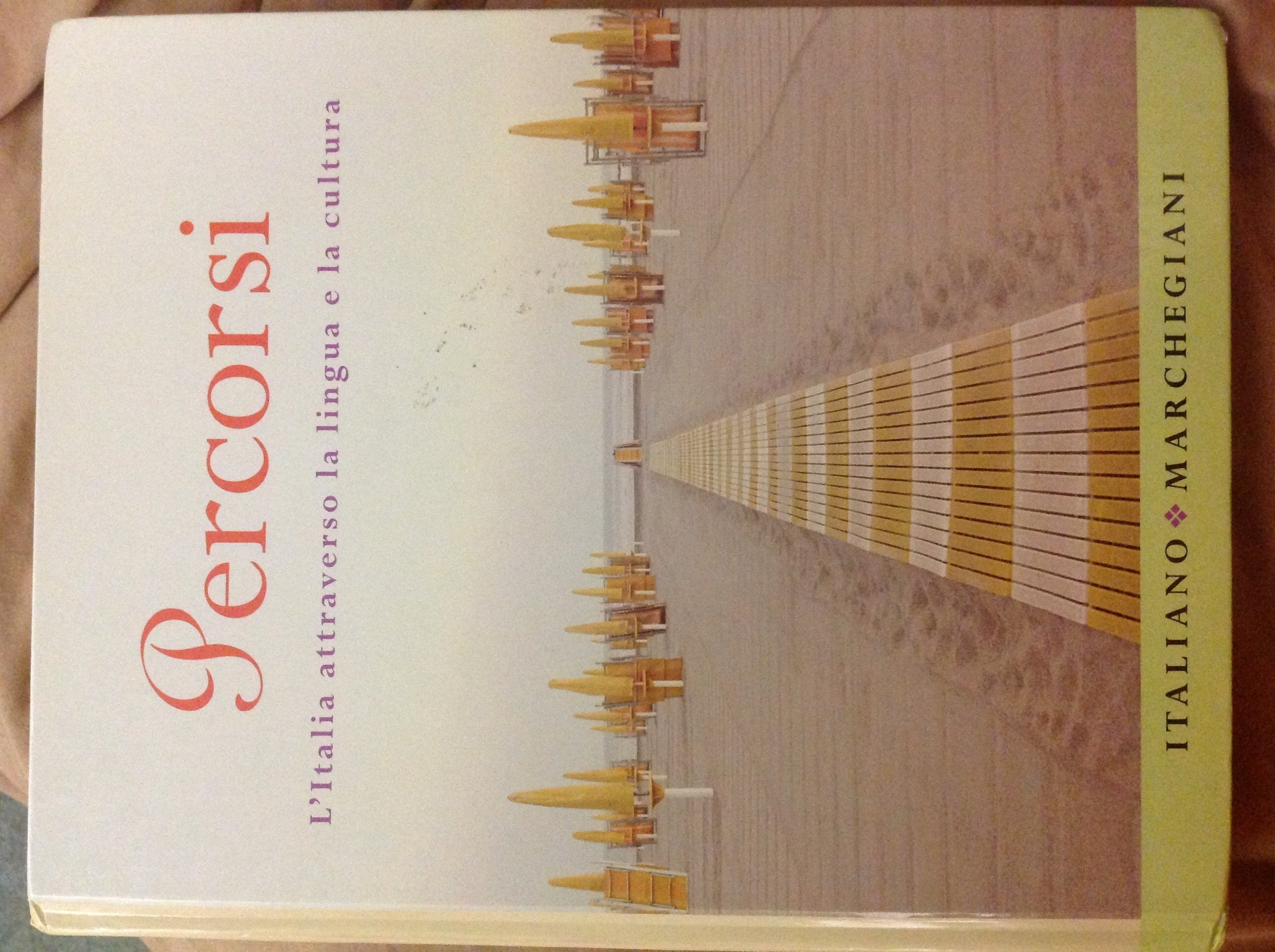 Percorsi: L'italia Attraverso La Linga E La Cultura (English and Italian Edition),Used