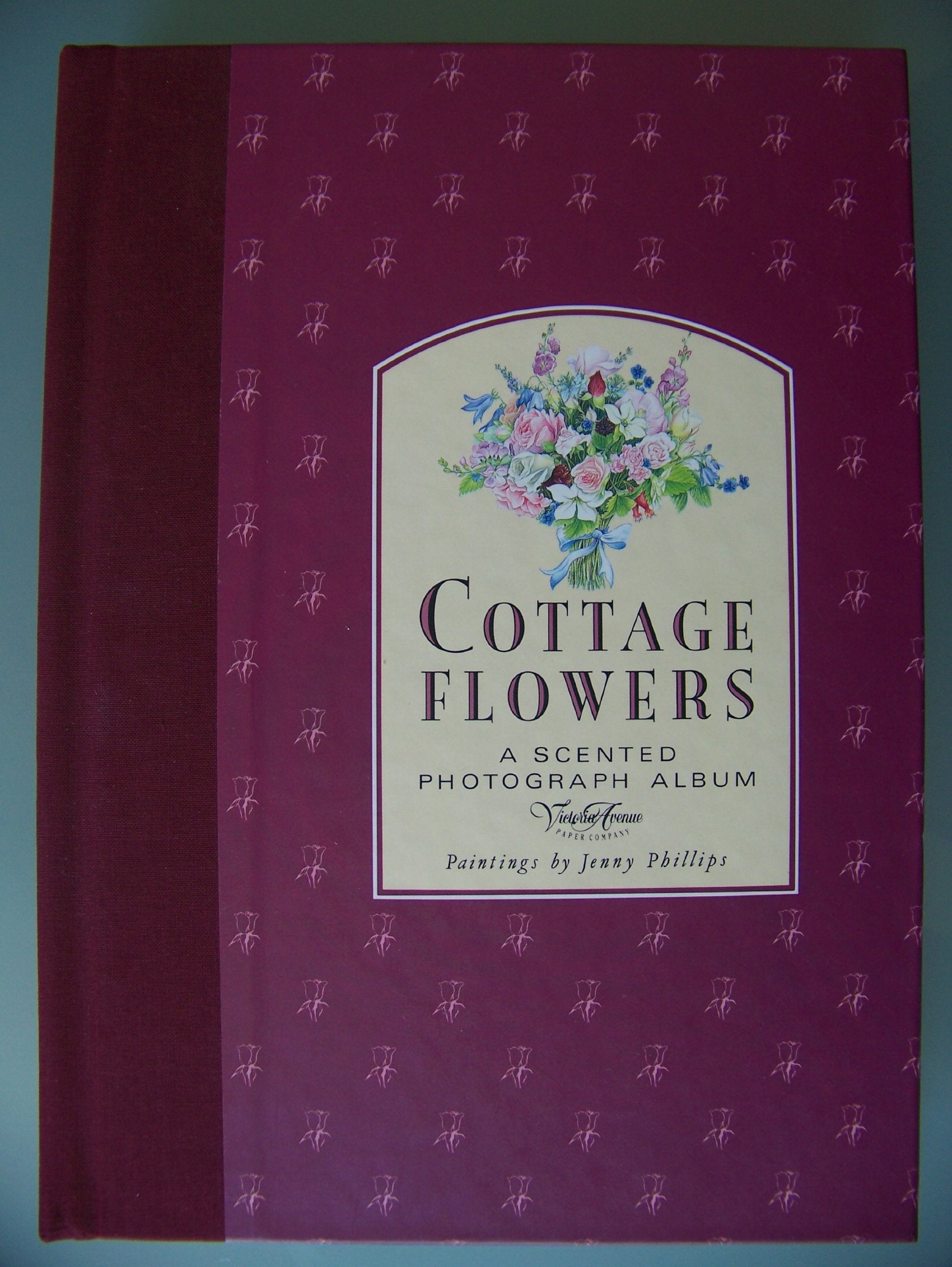 Cottage Flowers: A Scented Photograph Album,Used