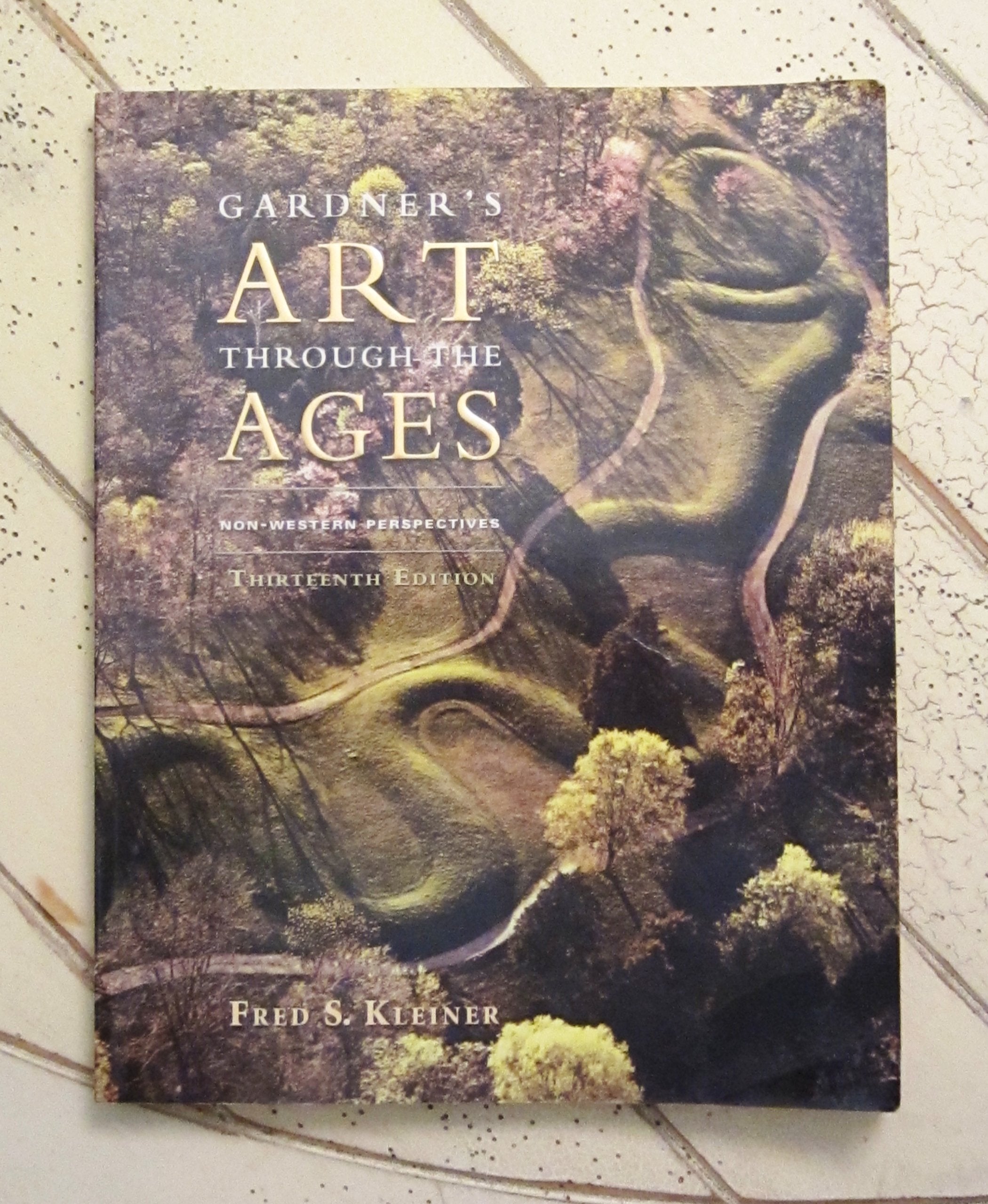 Gardner's Art through the Ages: NonWestern Perspectives (with ArtyStudy, Timeline Printed Access Card),Used