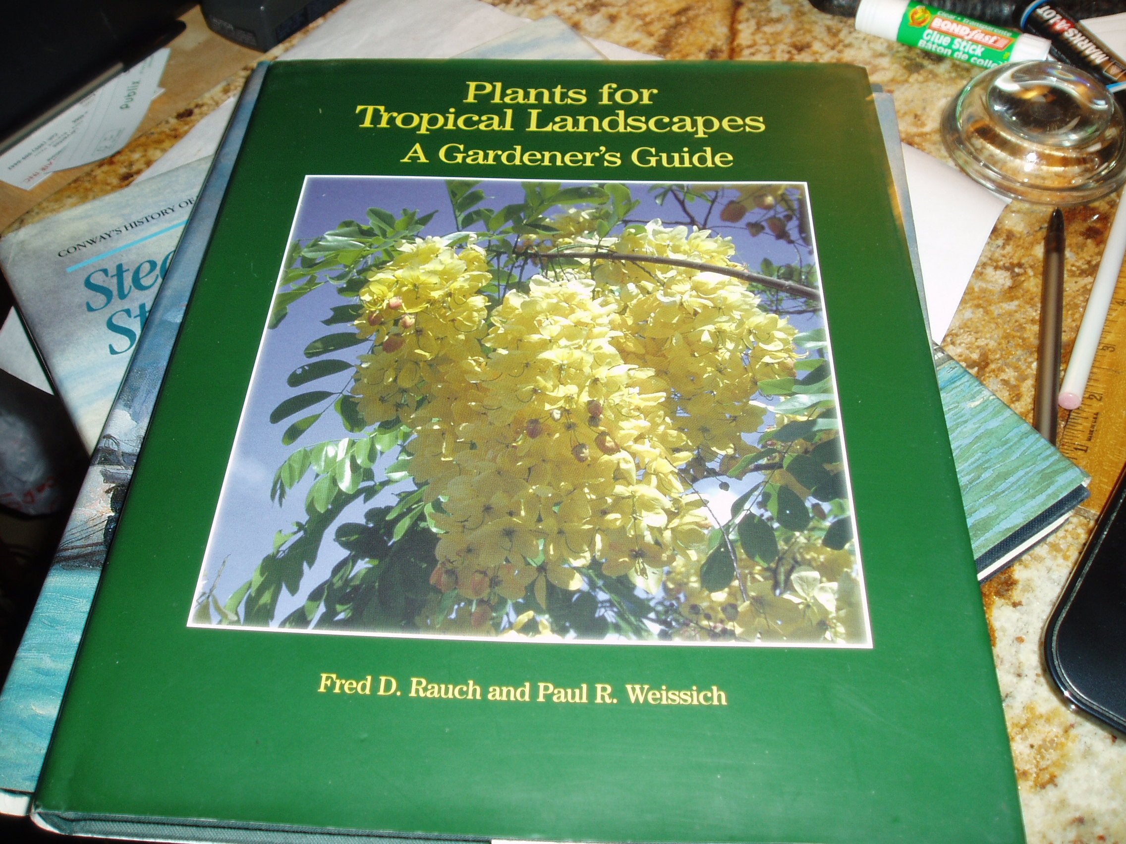 Plants For Tropical Landscapes: A Gardener'S Guide,Used