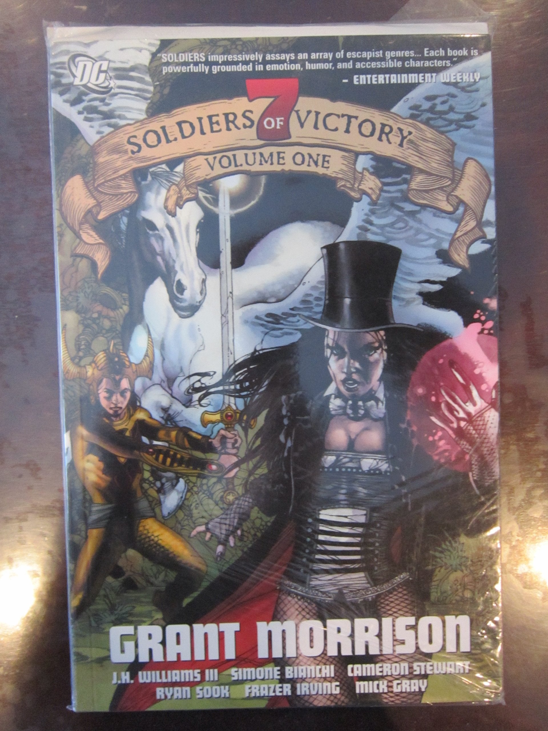 Seven Soldiers of Victory: VOL 01,Used
