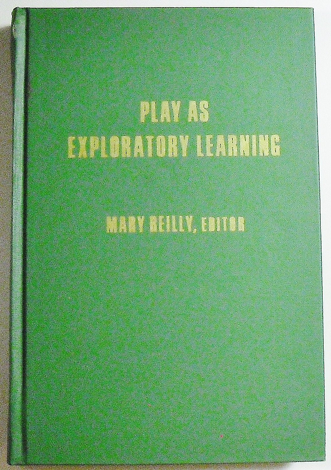 Play as Exploratory Learning: Studies of Curiosity Behavior,Used