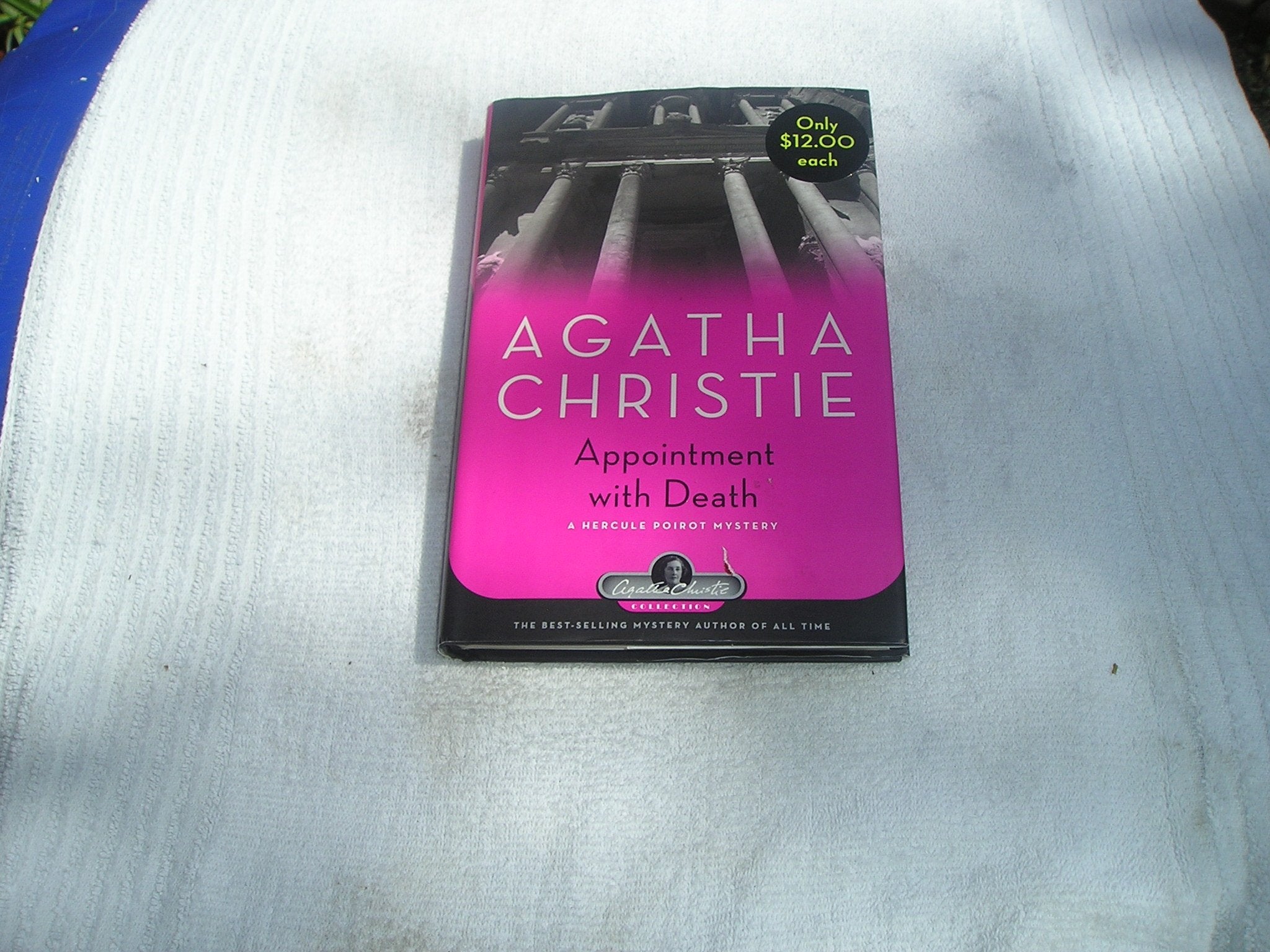 Appointment With Death: A Hercule Poirot Mystery (Agatha Christie Collection),Used