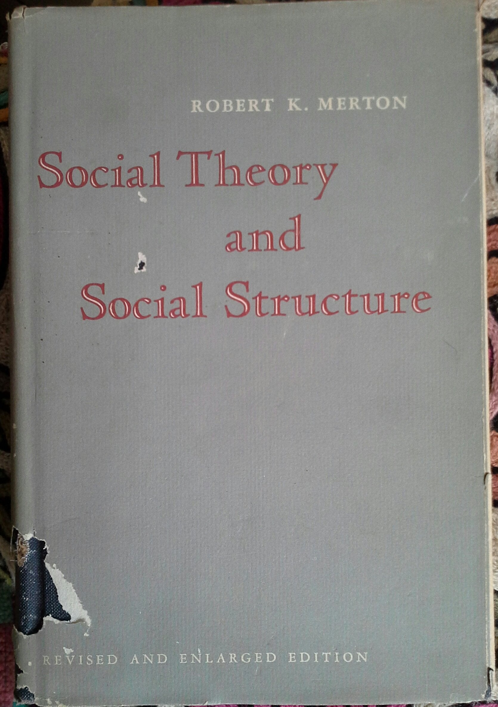 Social Theory and Social Structure,Used