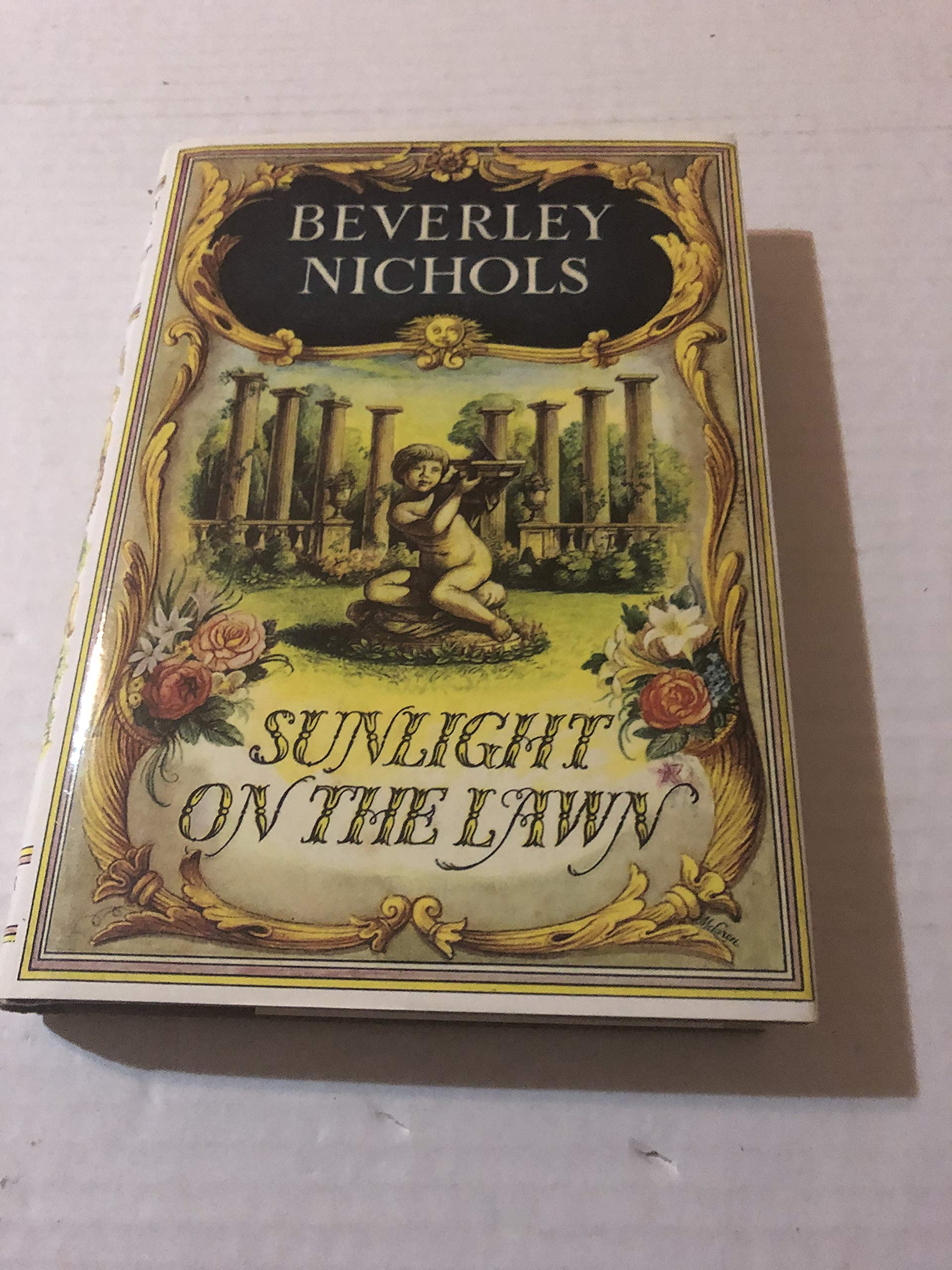 Sunlight On The Lawn (Beverley Nichols Trilogy Book 3),Used