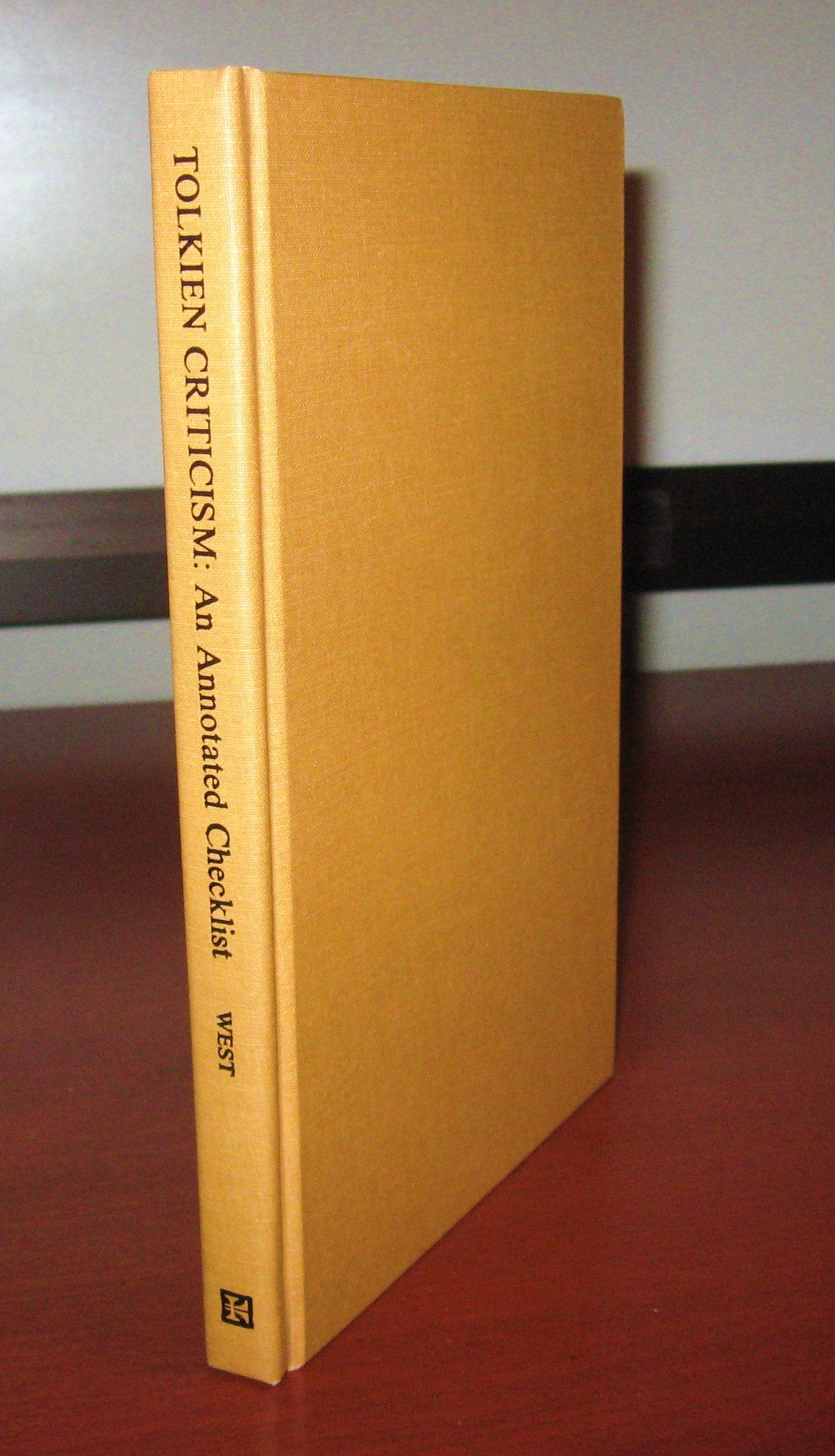 Tolkien Criticism: An Annotated Checklist (Serif Series : Bibliographies And Checklists, No. 39),Used