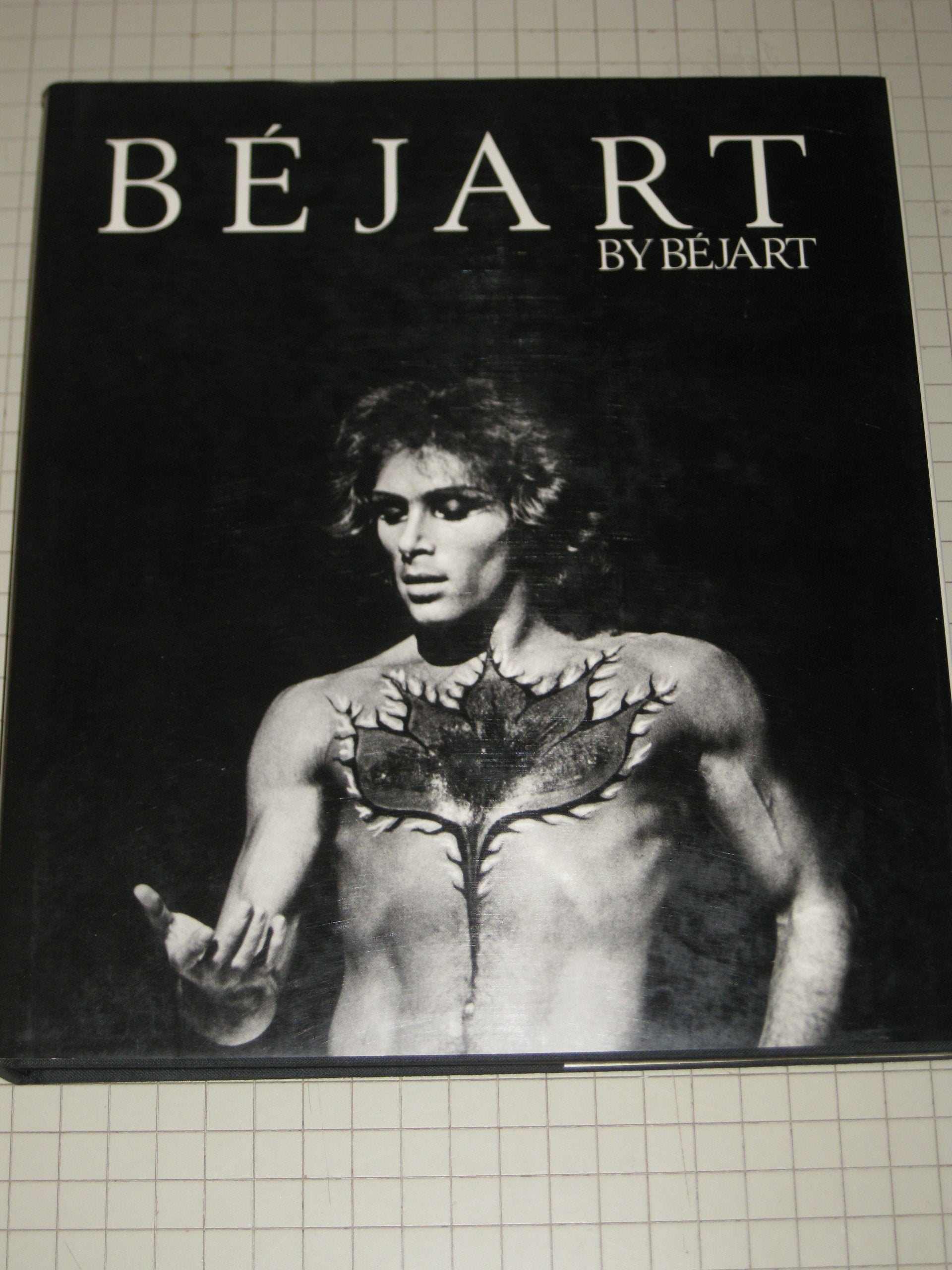 Bjart by Bejart (English and French Edition),Used