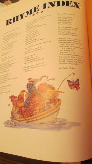 Rhymes & Reasons: An Annotated Collection of Mother Goose Rhymes,New