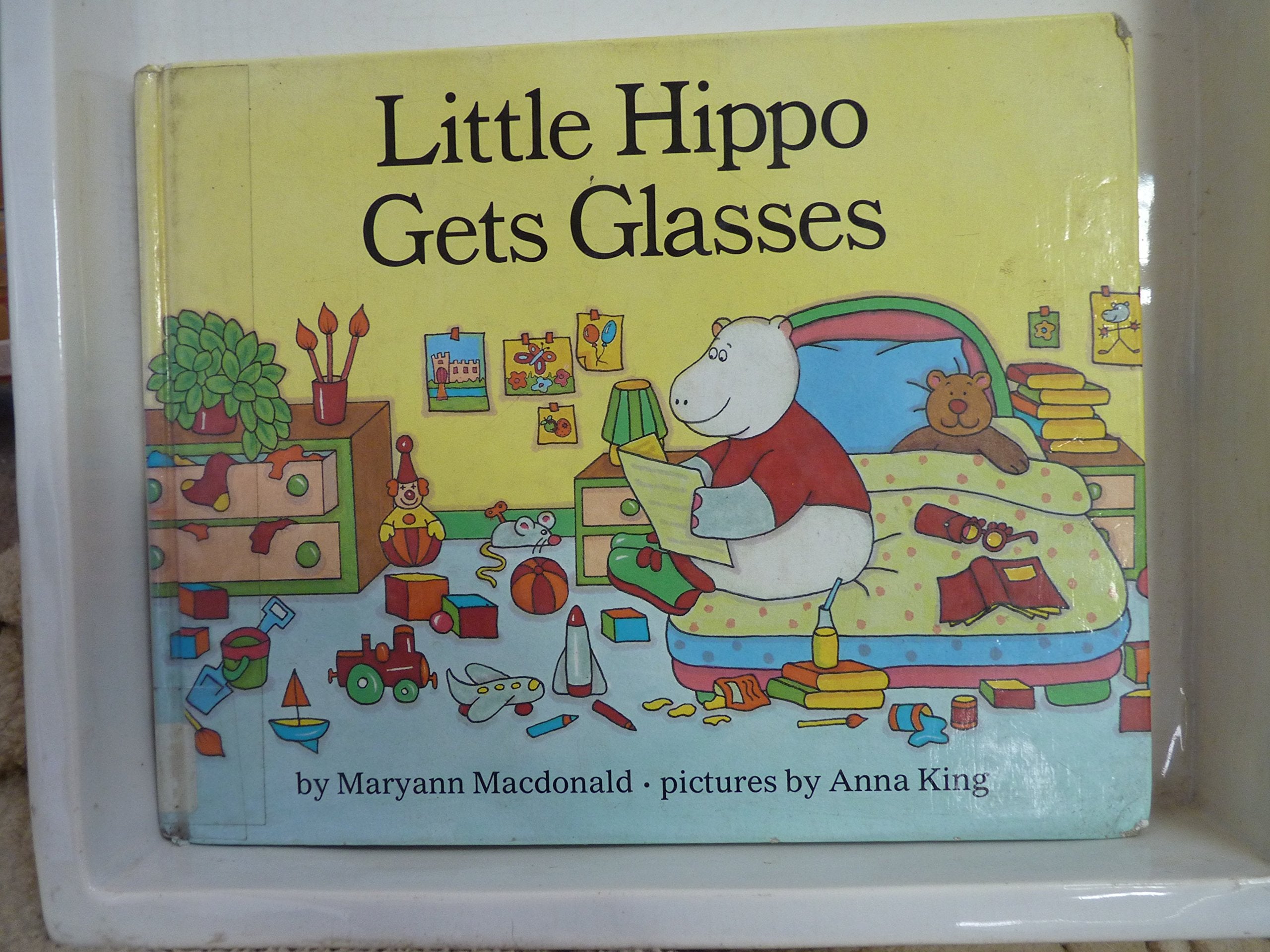 Little Hippo Gets Glasses,Used