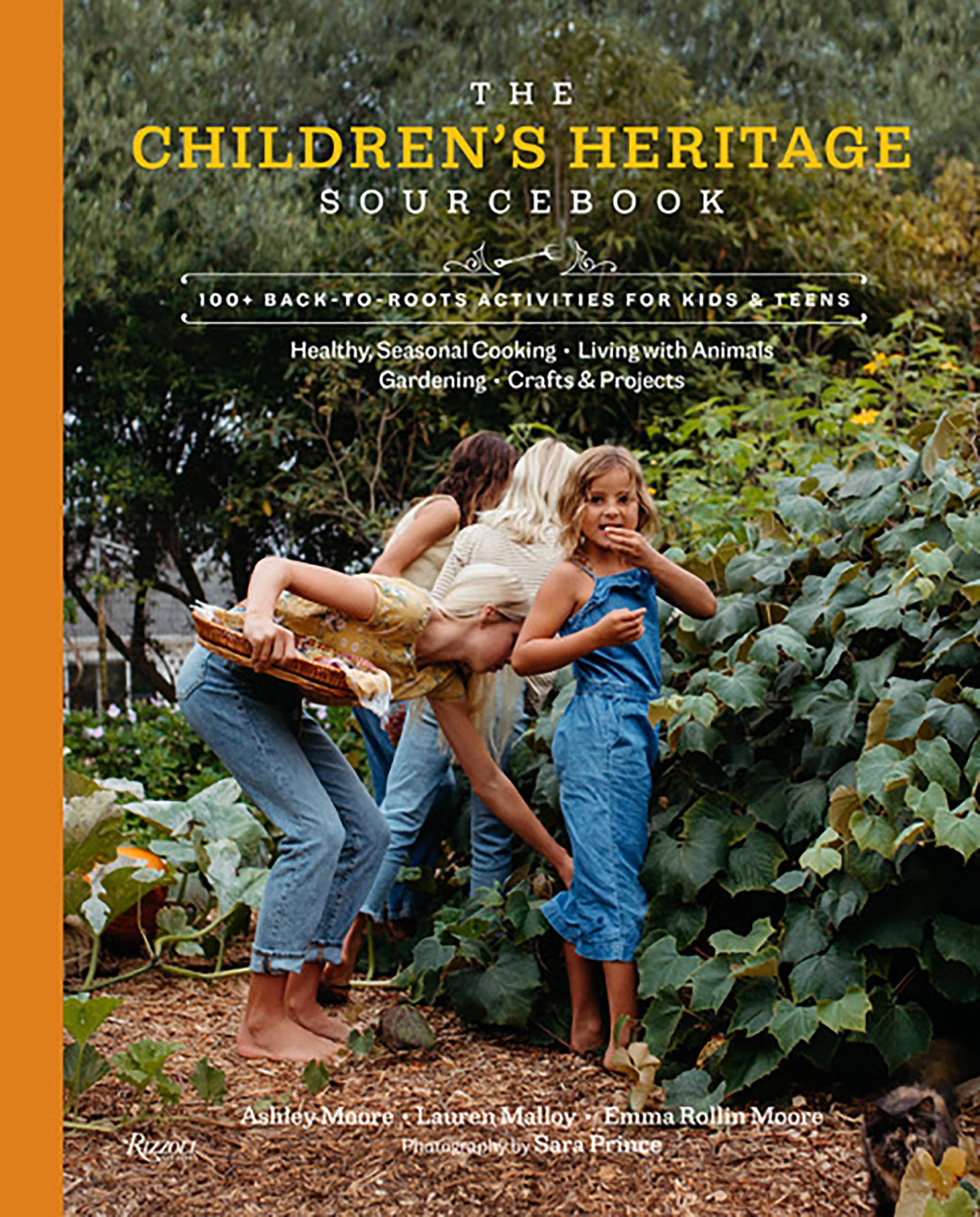 The Children's Heritage Sourcebook: 100+ BacktoRoots Activities for Kids & Teens,New