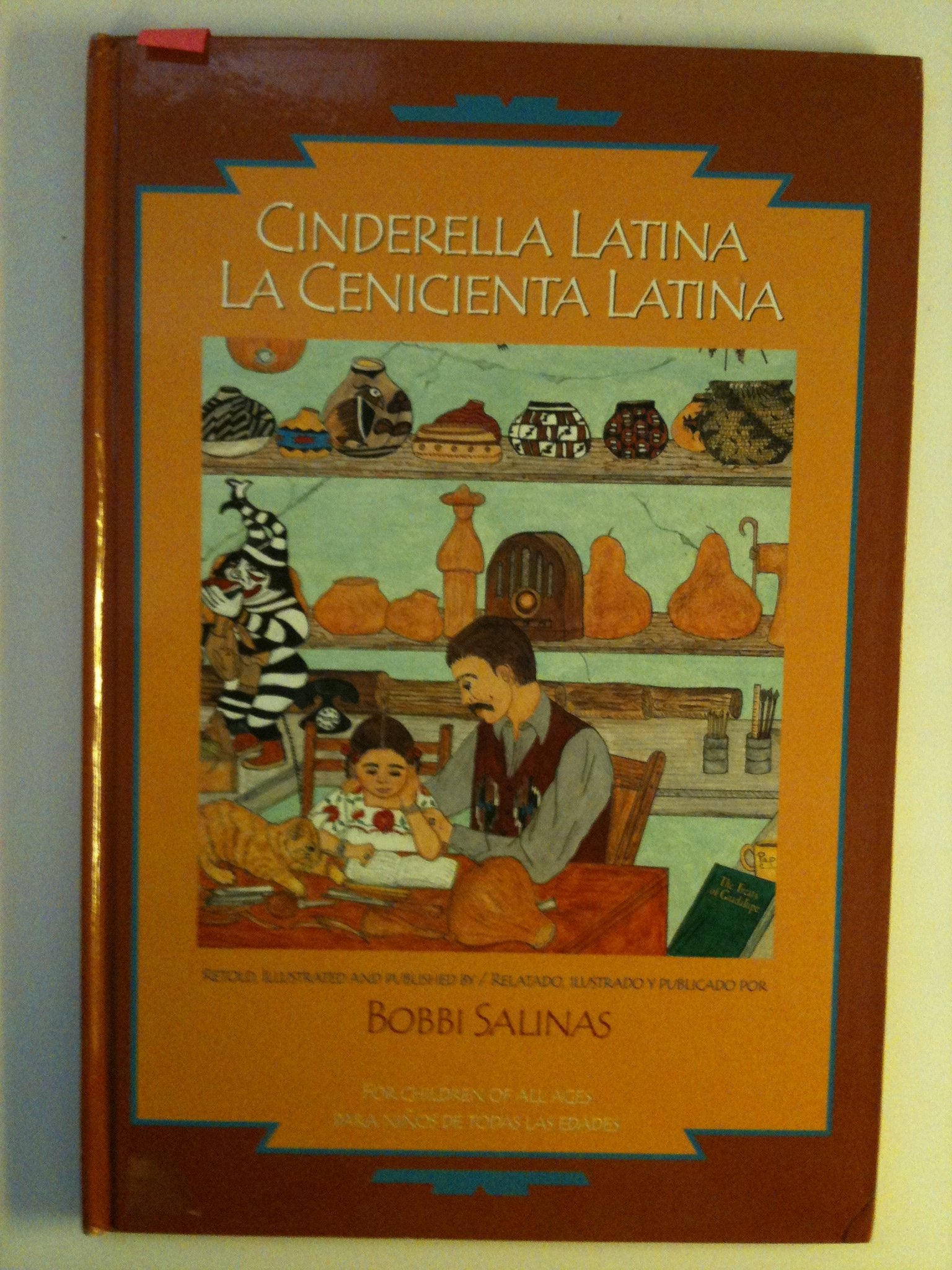Cinderella Latina/LA Cenicienta Latina (Spanish Edition),Used