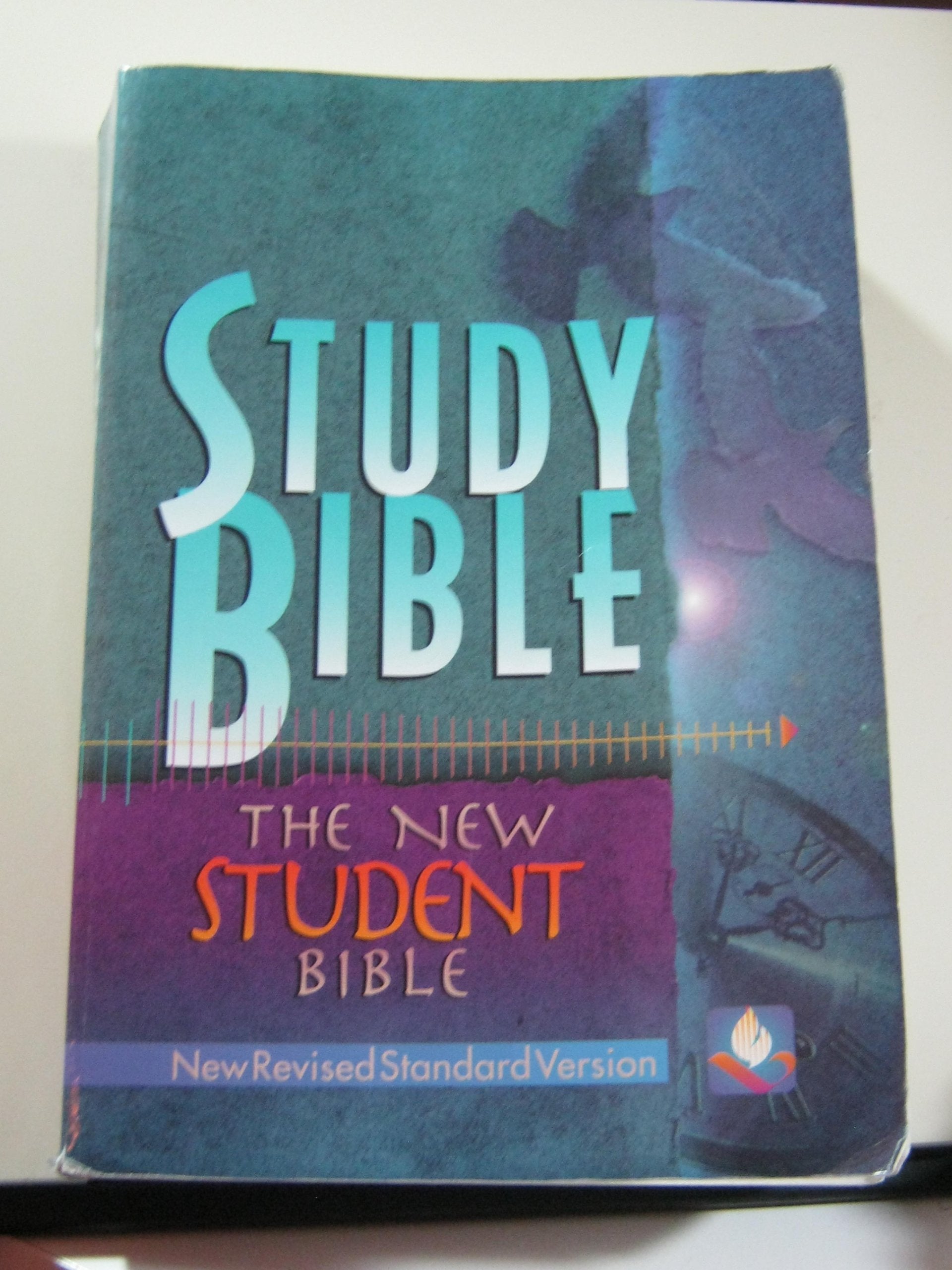 Study Bible: The New Student Bible, New Revised Standard Version,Used