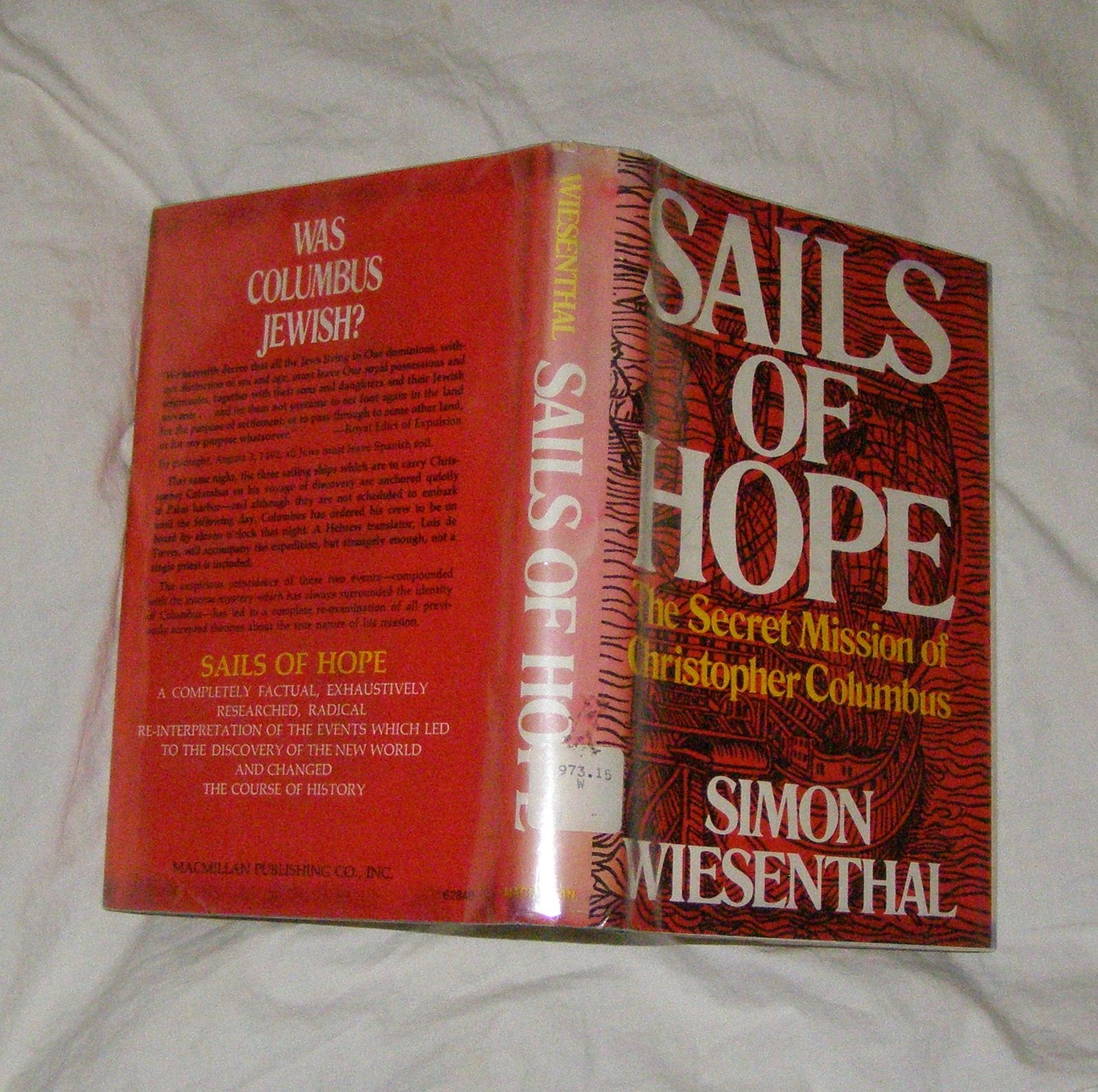 Sails of Hope: The Secret Mission of Christopher Columbus,Used