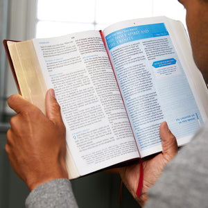 KJV, Charles F. Stanley Life Principles Bible, 2nd Edition, Hardcover, Comfort Print: Growing in Knowledge and Understanding of ,Used