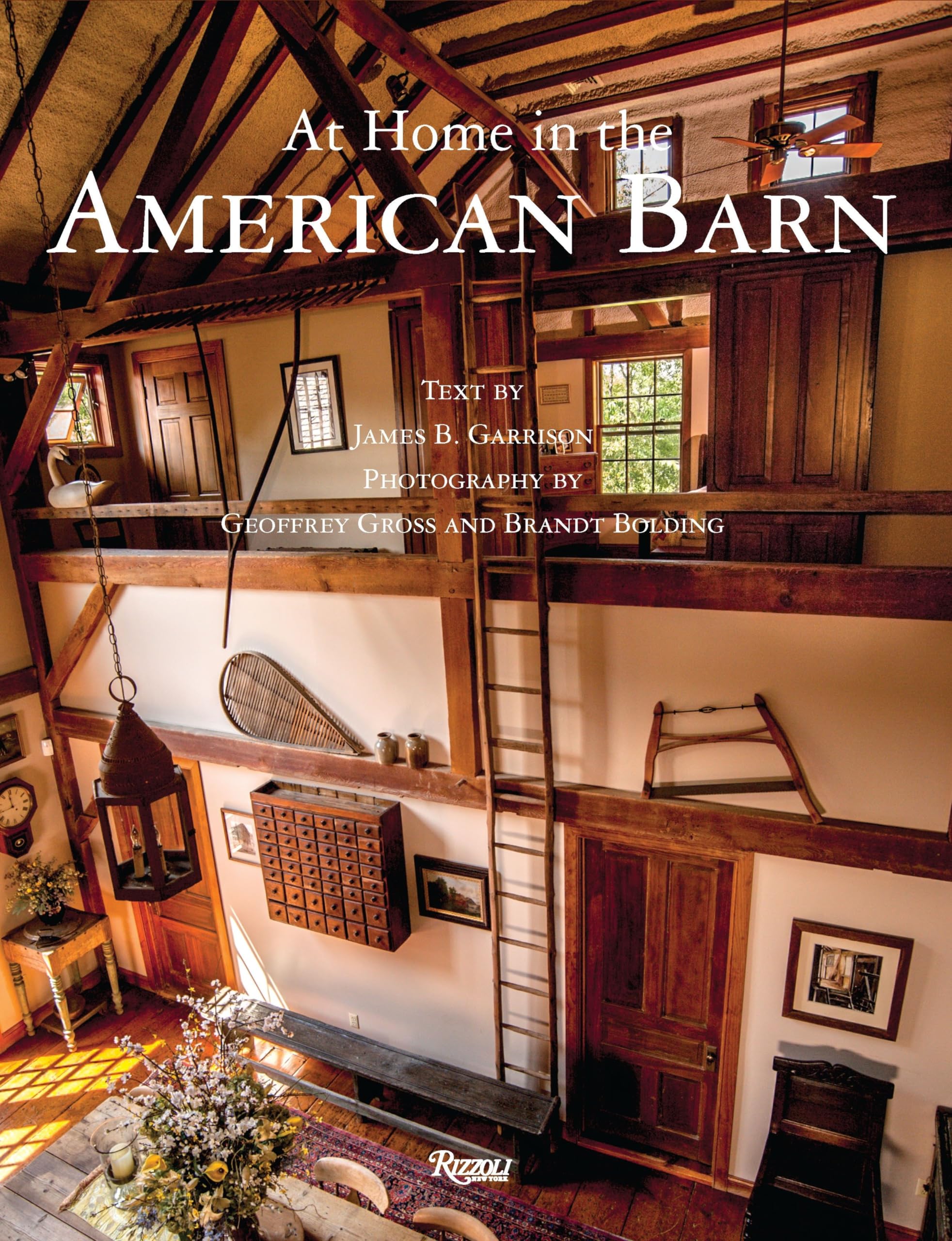 At Home in The American Barn,New